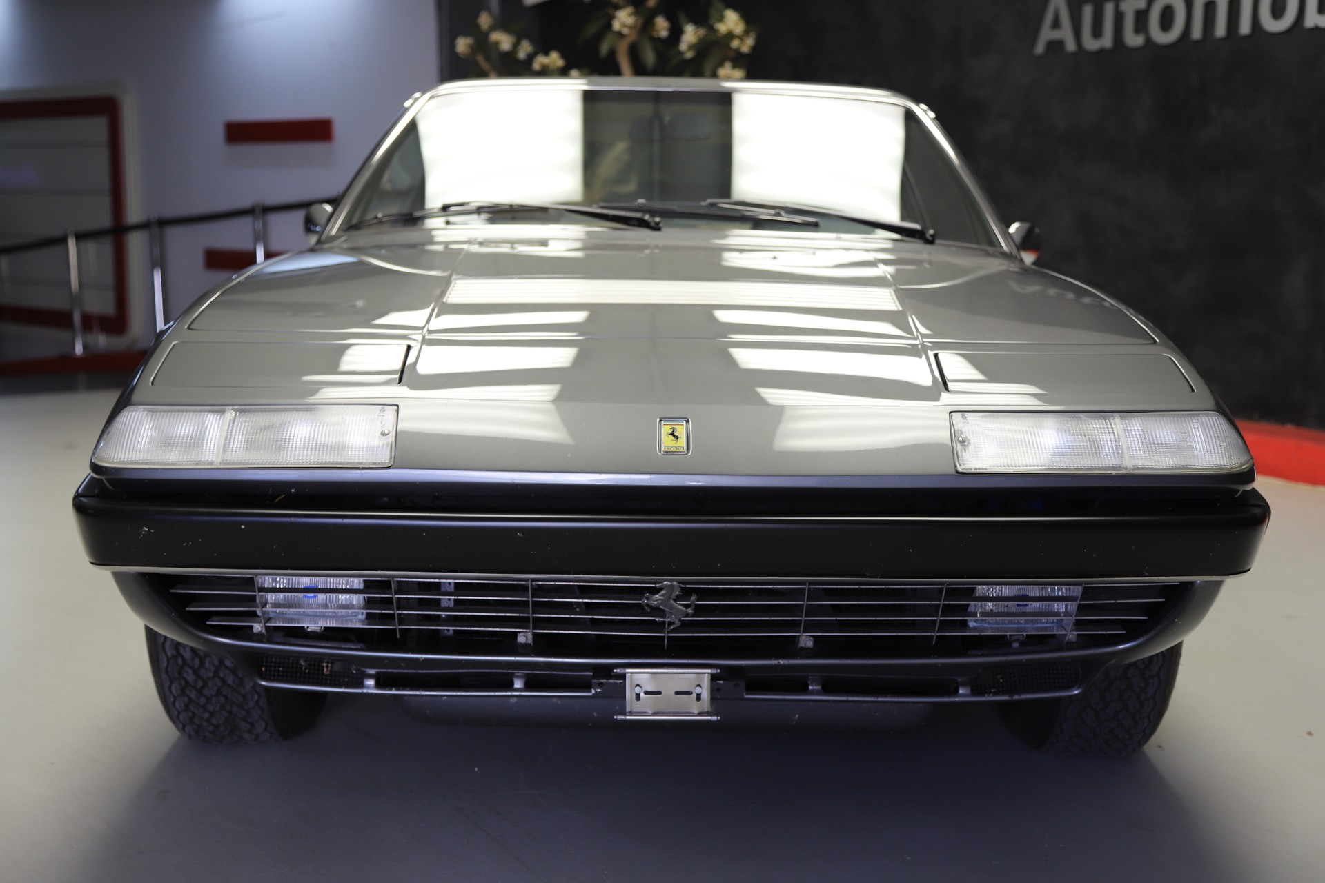 FERRARI 365 GT4 2+2-image-4
