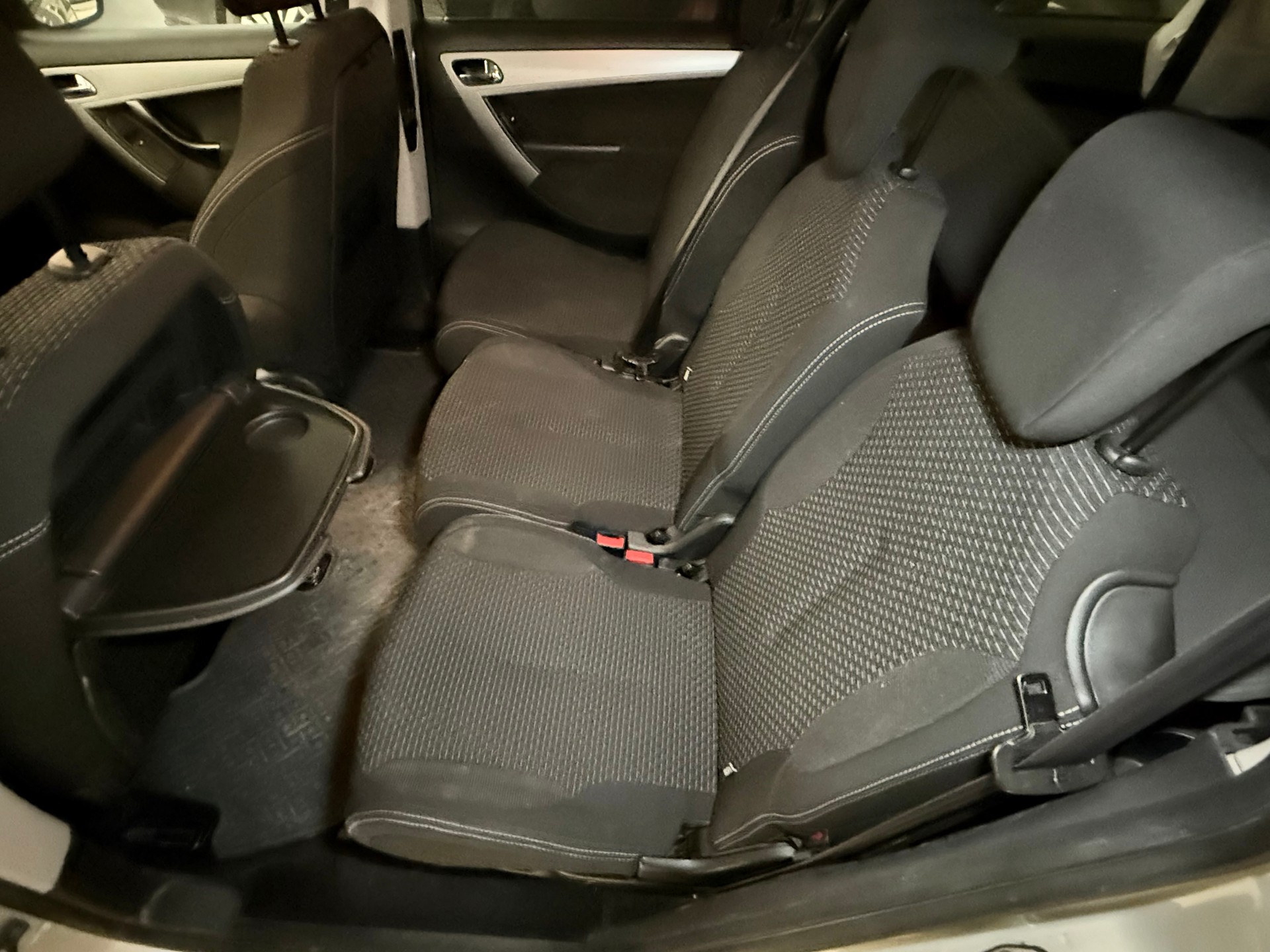 CITROEN Grand C4 Picasso 2.0 HDI Dynamique-image-12