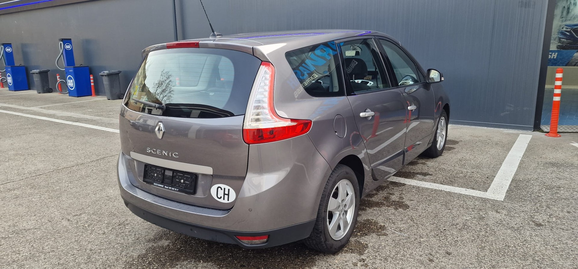 RENAULT Grand Scénic 2.0 16V Privilège X-Tronic CVT-image-4