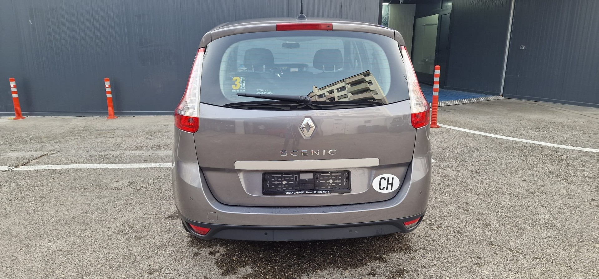 RENAULT Grand Scénic 2.0 16V Privilège X-Tronic CVT-image-8
