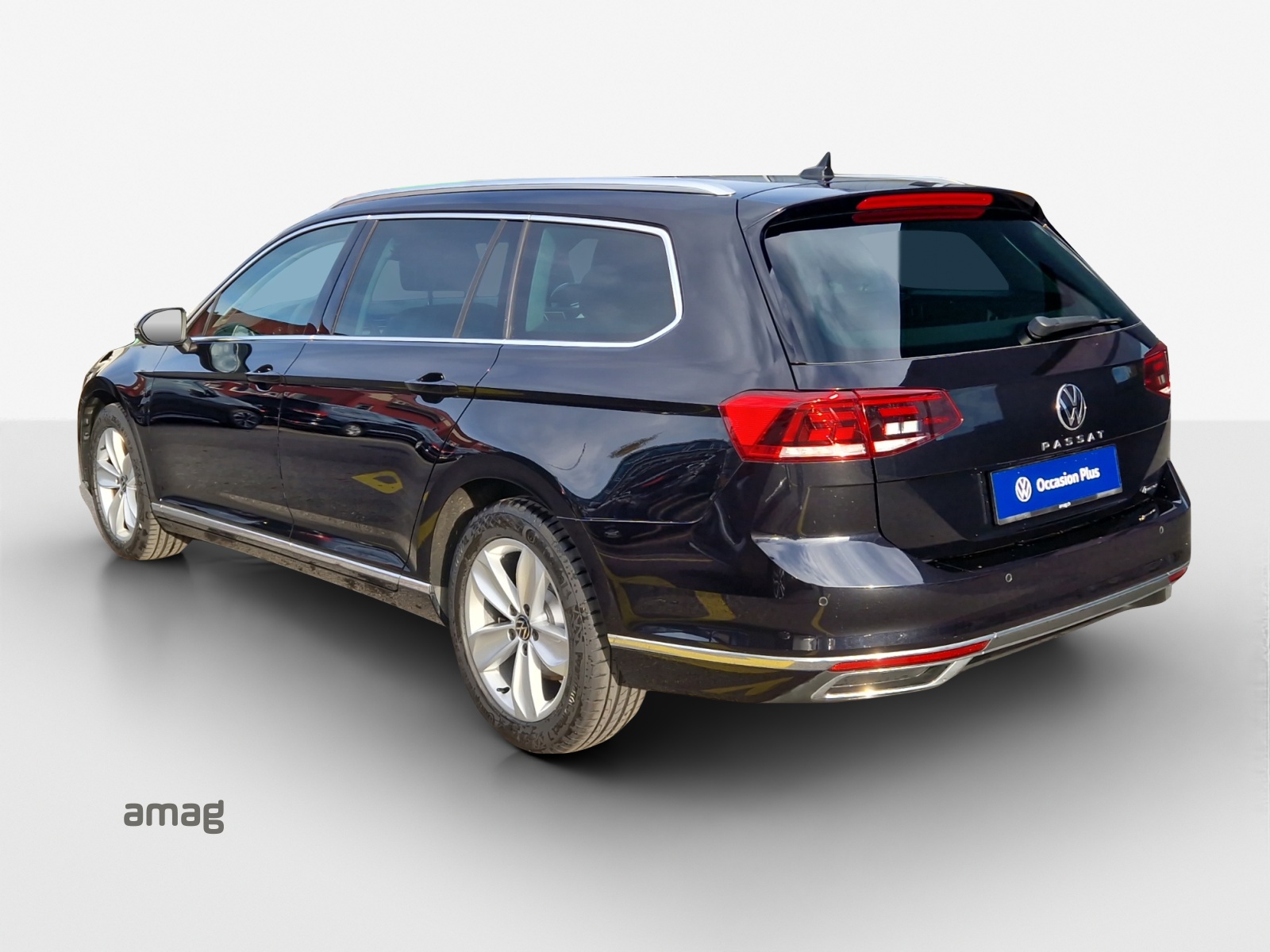 VW Passat 2.0 TDI BMT Elegance 4Motion DSG-image-2