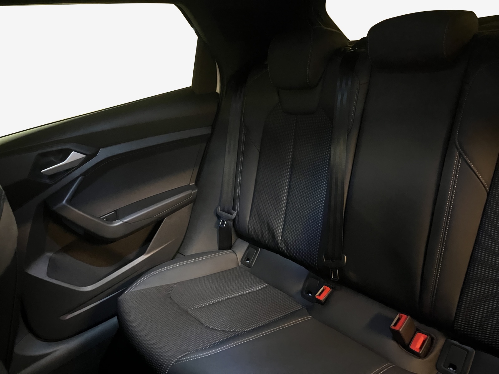 AUDI A1 Sportback 40 TFSI S Line S-tronic-image-11