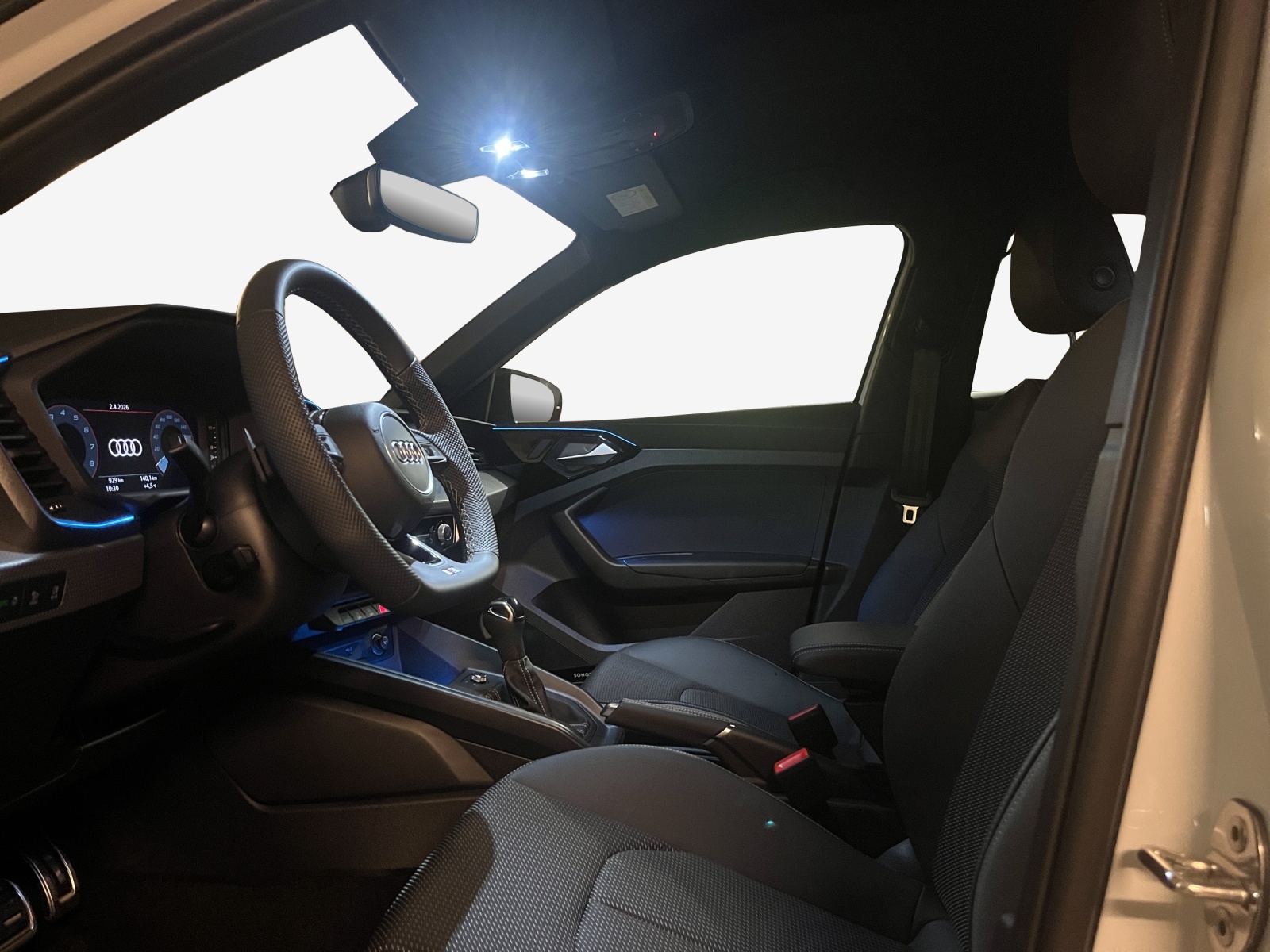 AUDI A1 Sportback 40 TFSI S Line S-tronic-image-7