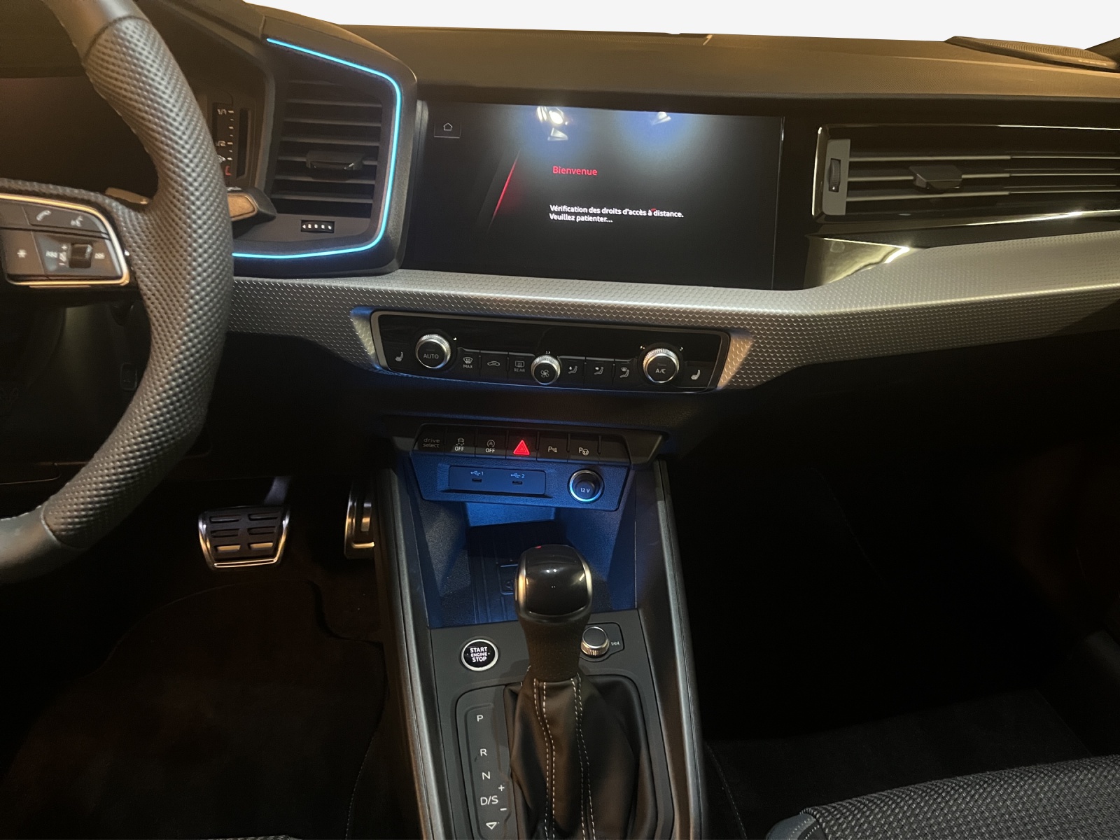 AUDI A1 Sportback 40 TFSI S Line S-tronic-image-10