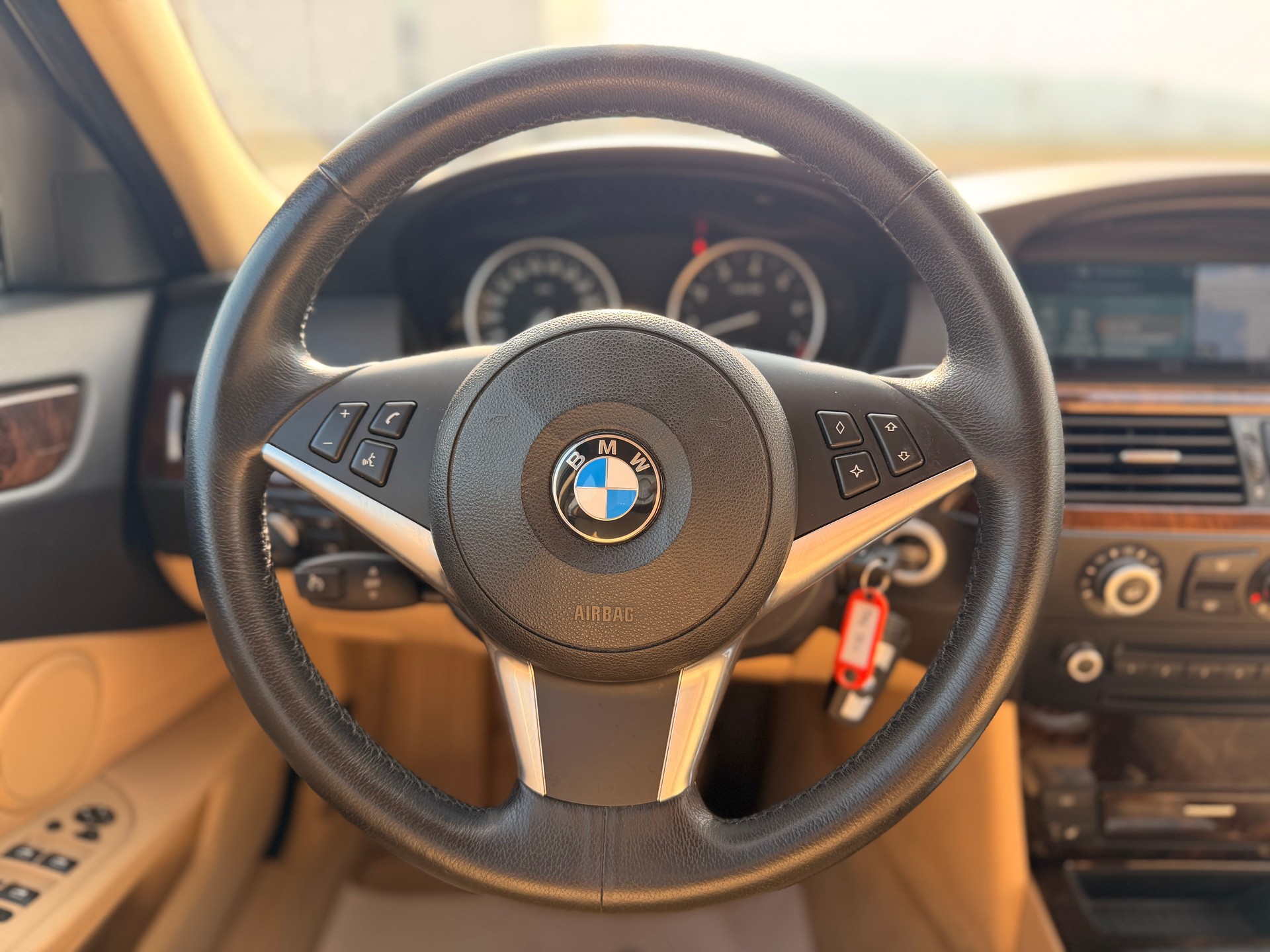 BMW 530xi Steptronic-image-16