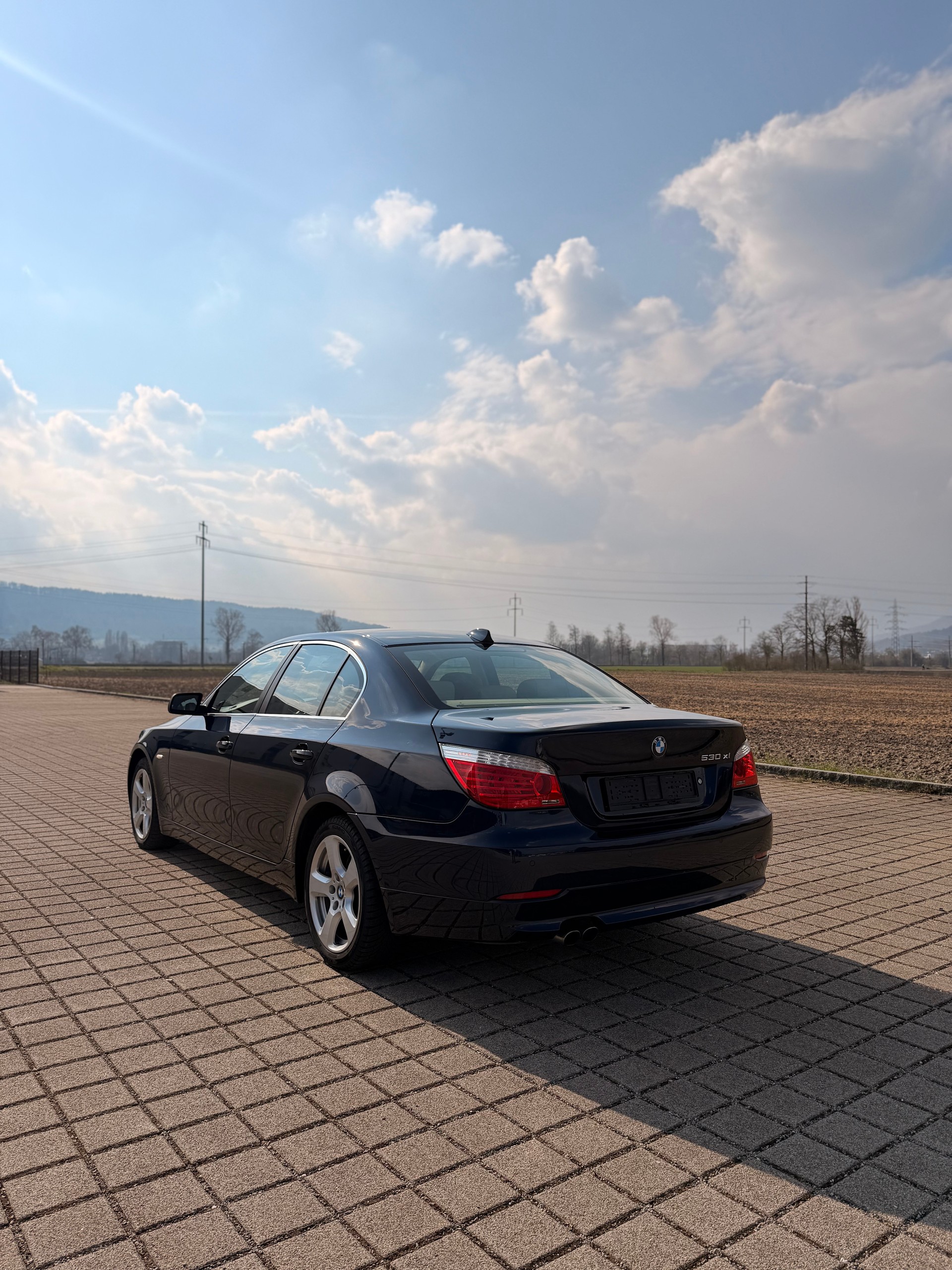 BMW 530xi Steptronic-image-10