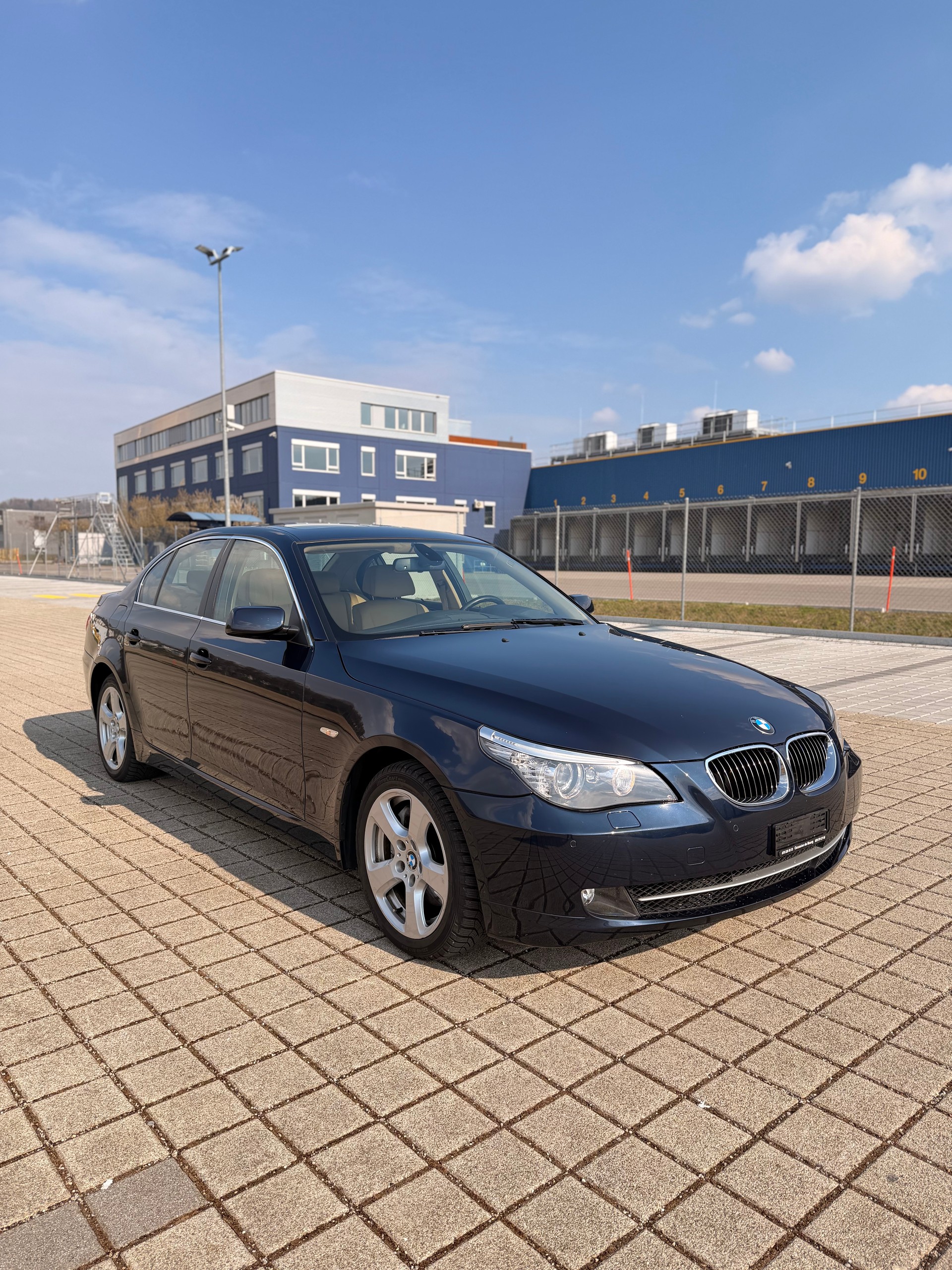 BMW 530xi Steptronic-image-4