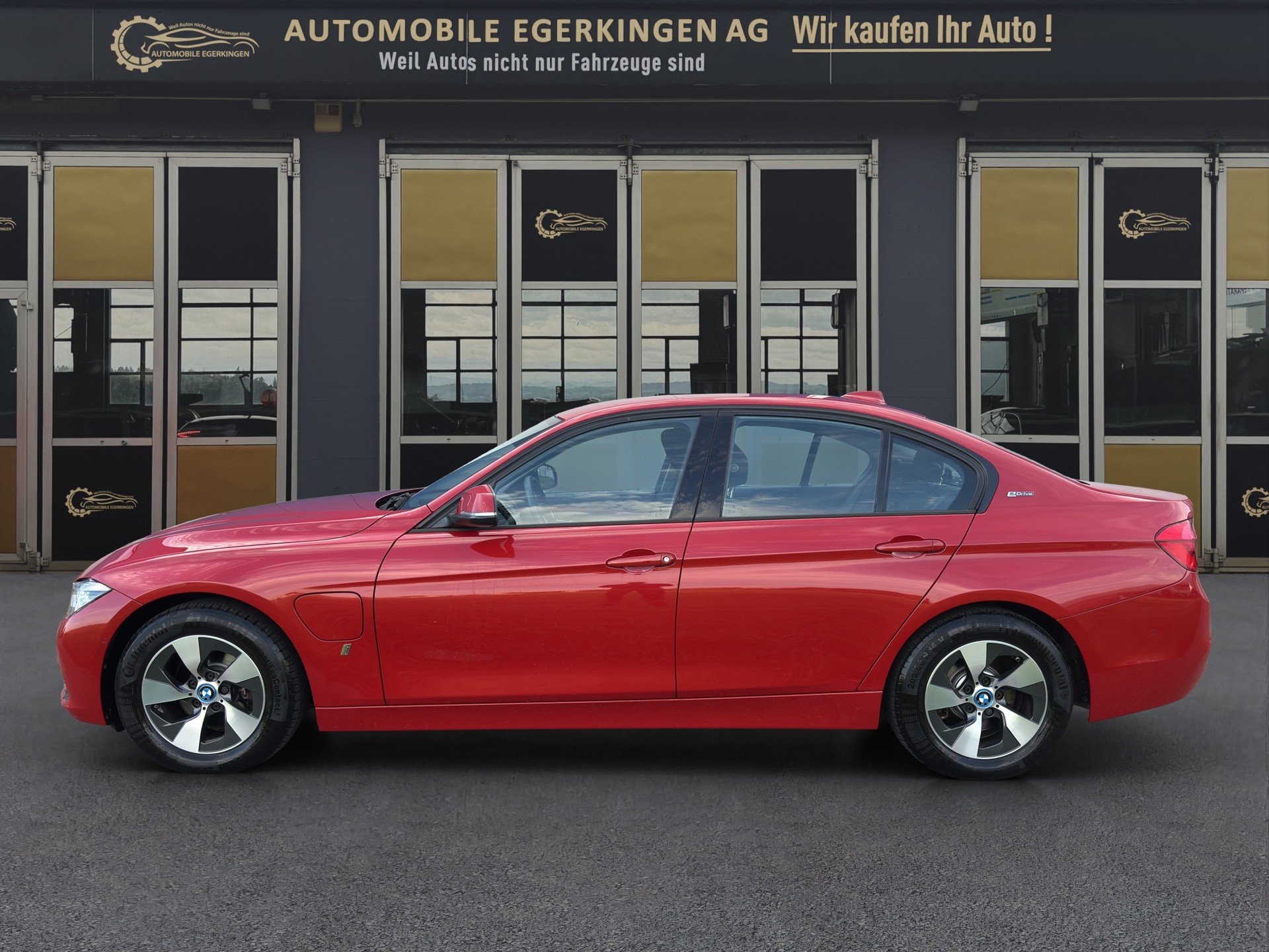 BMW 330e iPerformance Sport Line Steptronic-image-7