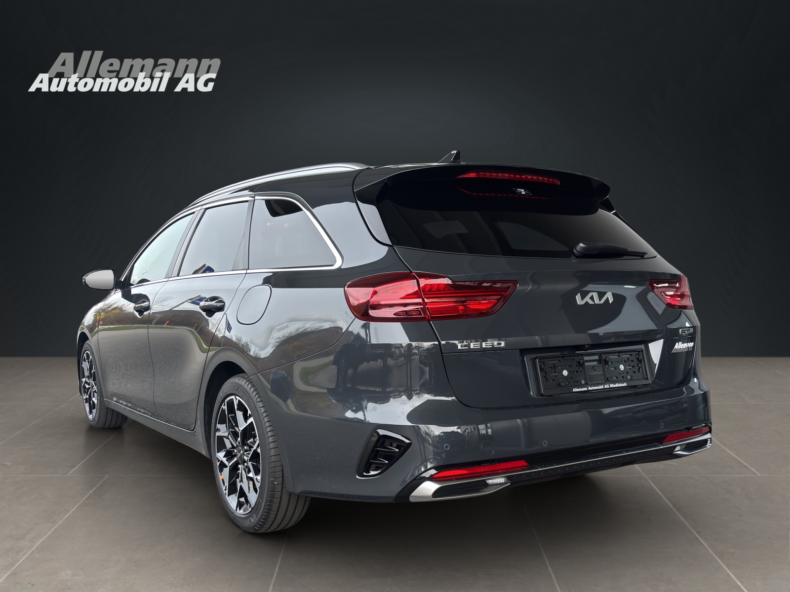 KIA Ceed SW 1.5 T-GDi GT-Line-image-3