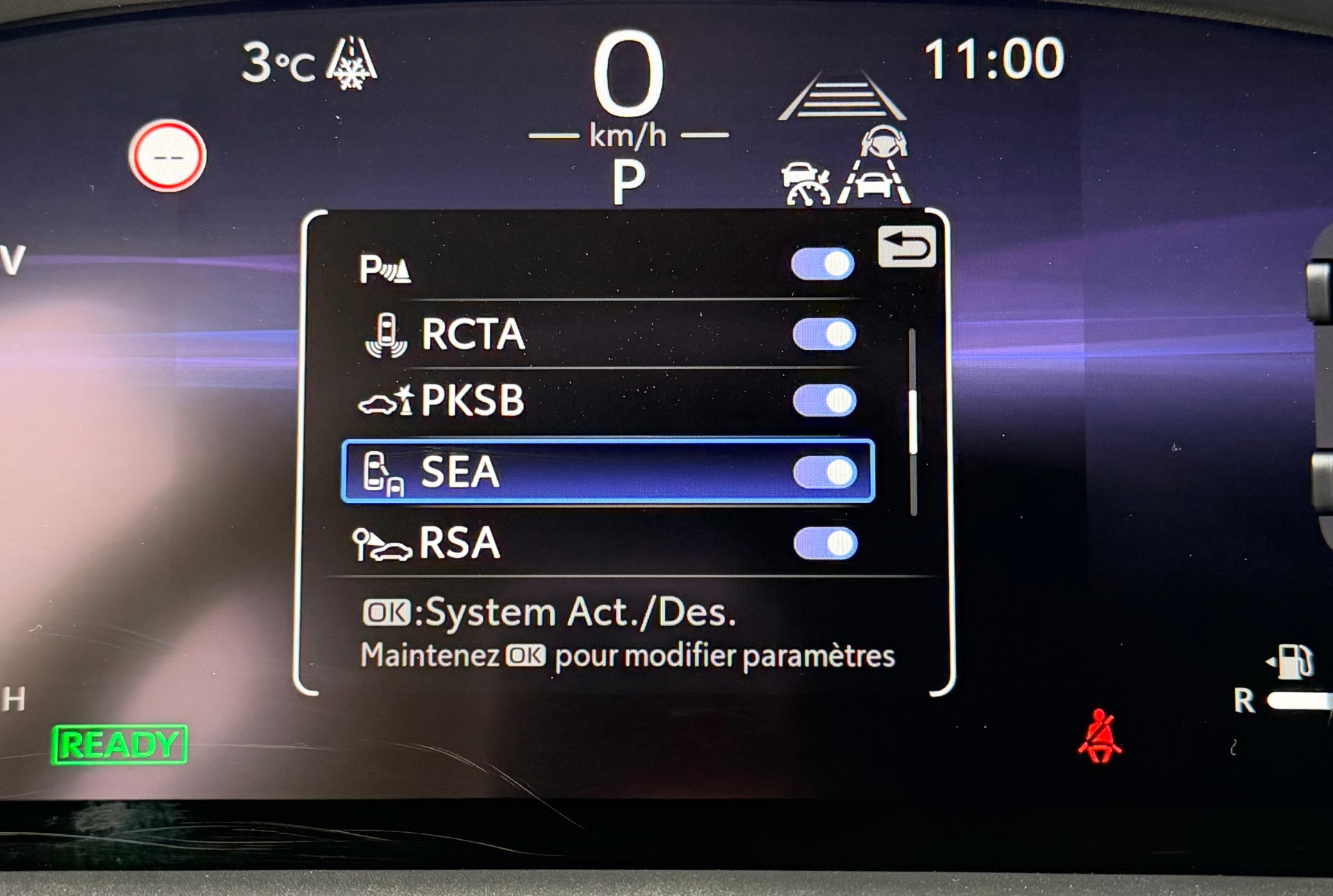 TOYOTA Corolla Cross 2.0 4WD Trend e-CVT-image-23
