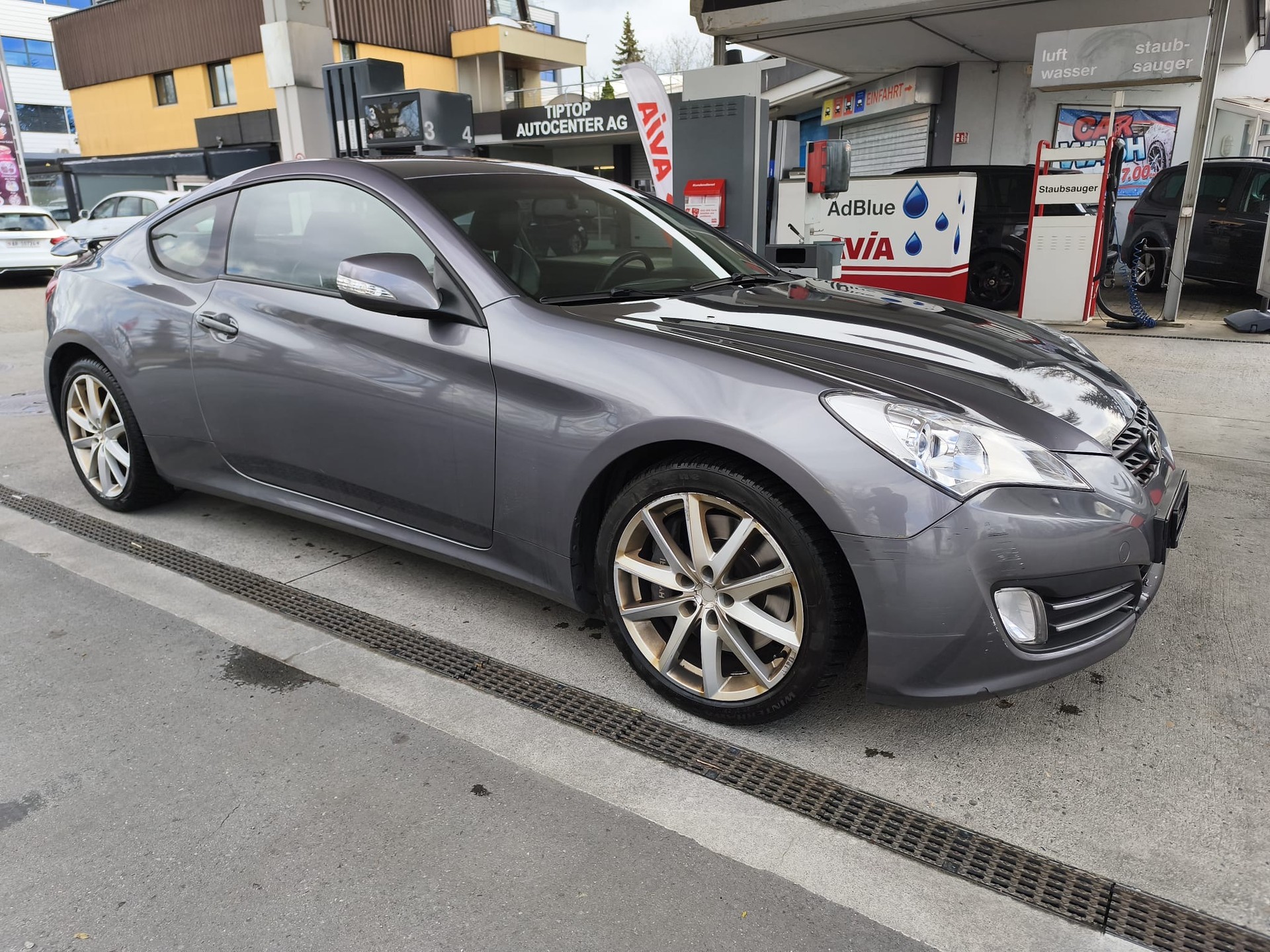 HYUNDAI Genesis 3.8 V6 Automatic-image-0