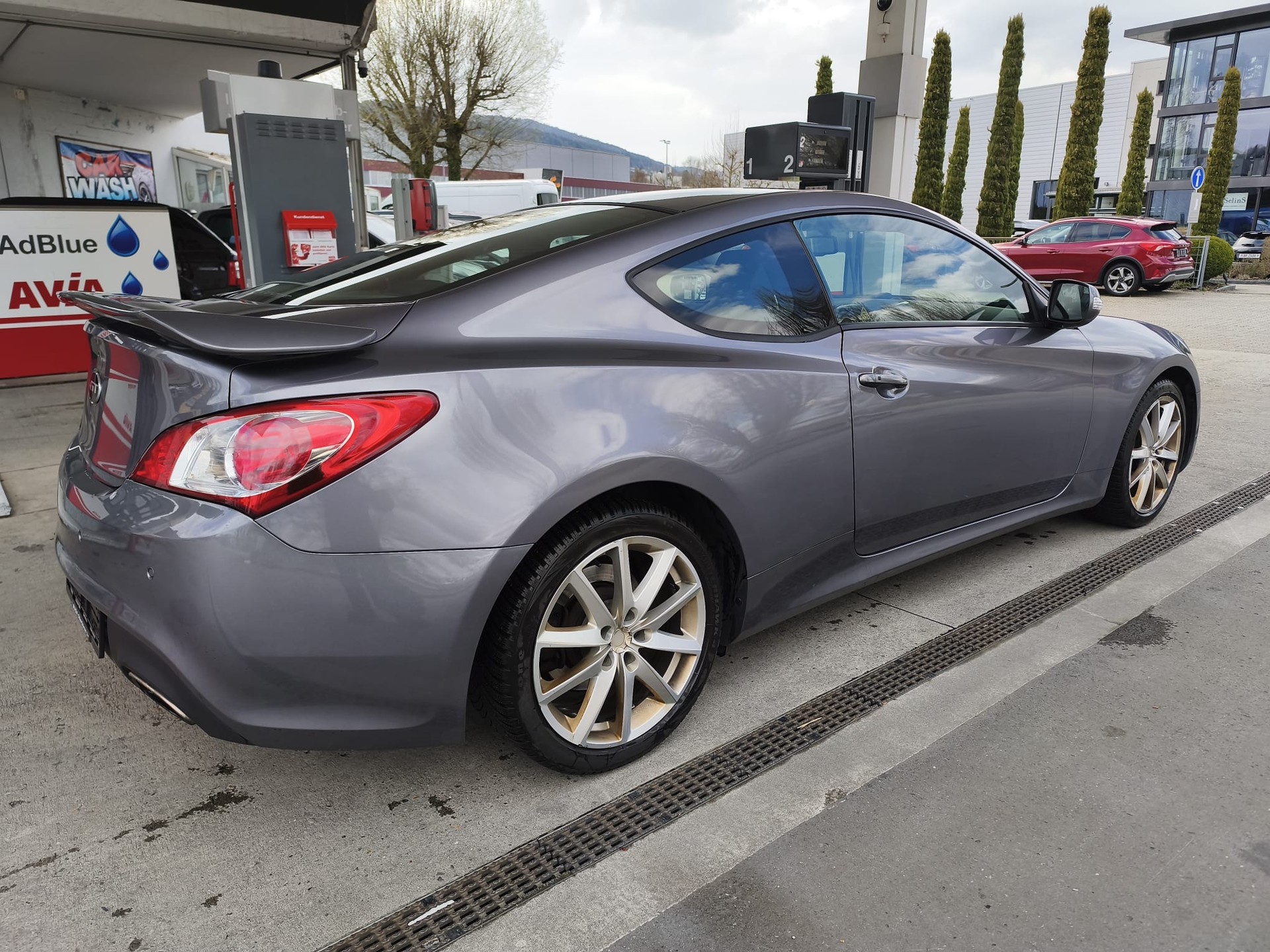 HYUNDAI Genesis 3.8 V6 Automatic-image-2