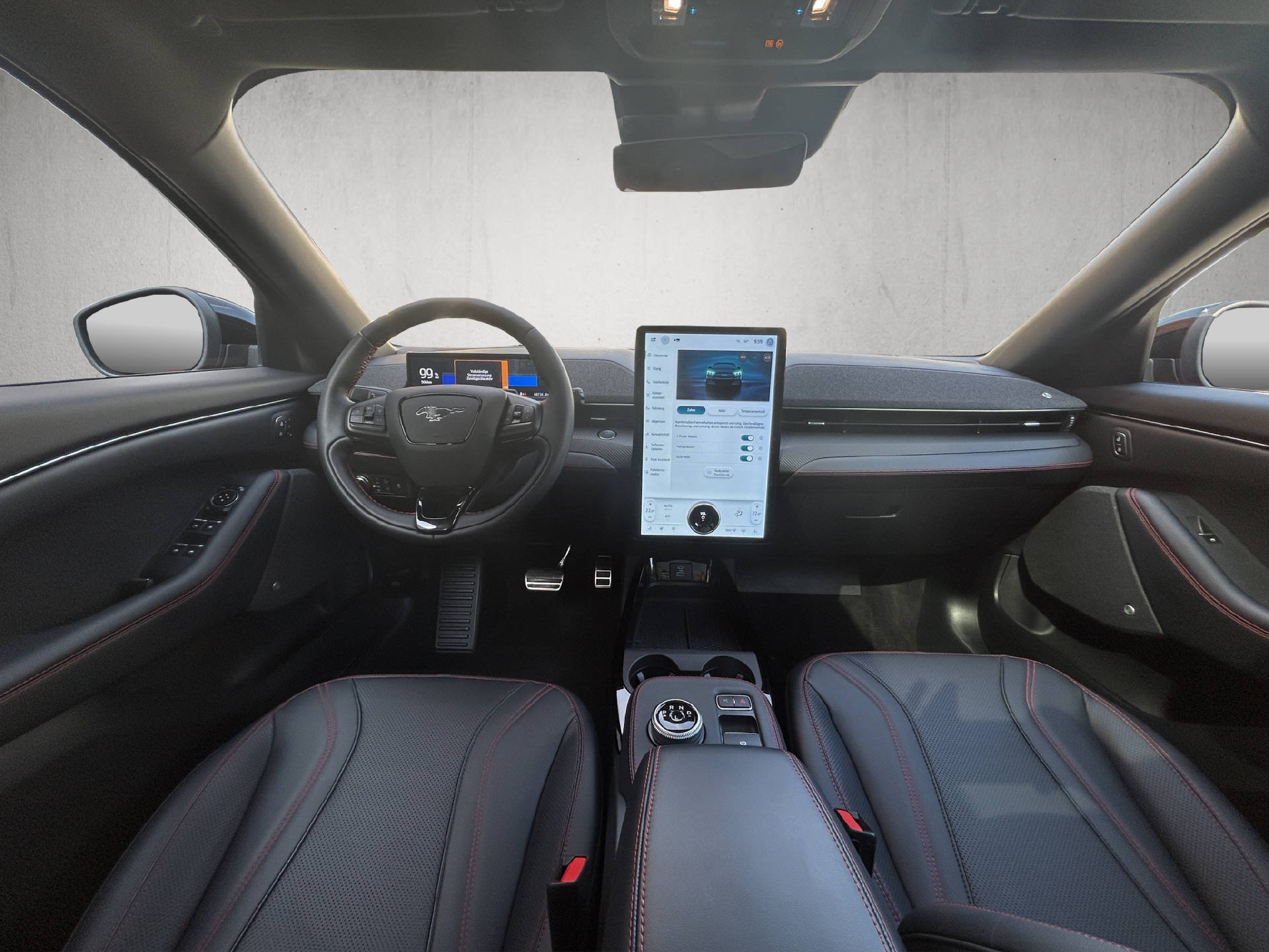 FORD Mustang Mach-E Extended AWD-image-14