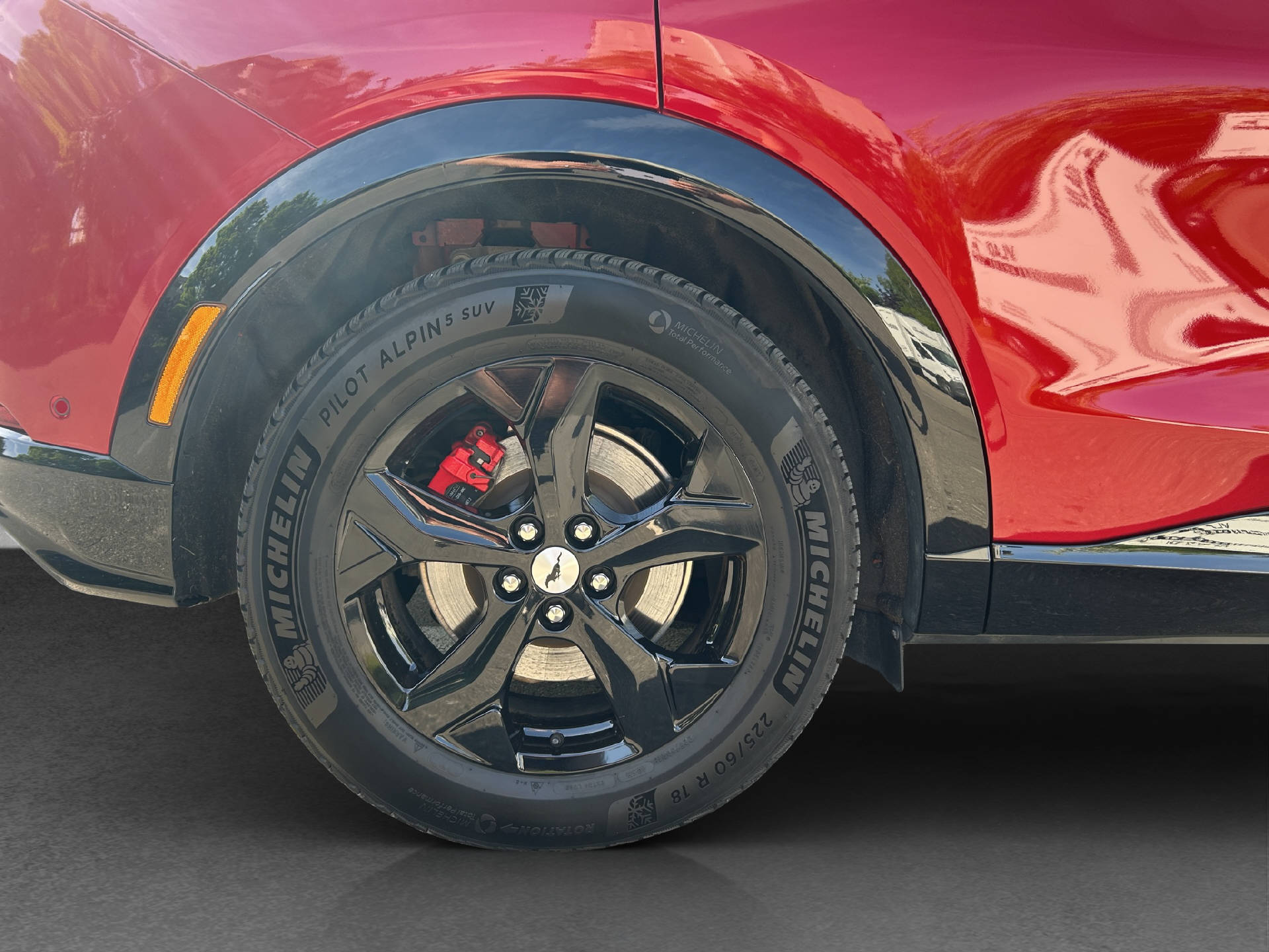 FORD Mustang Mach-E Extended AWD-image-24