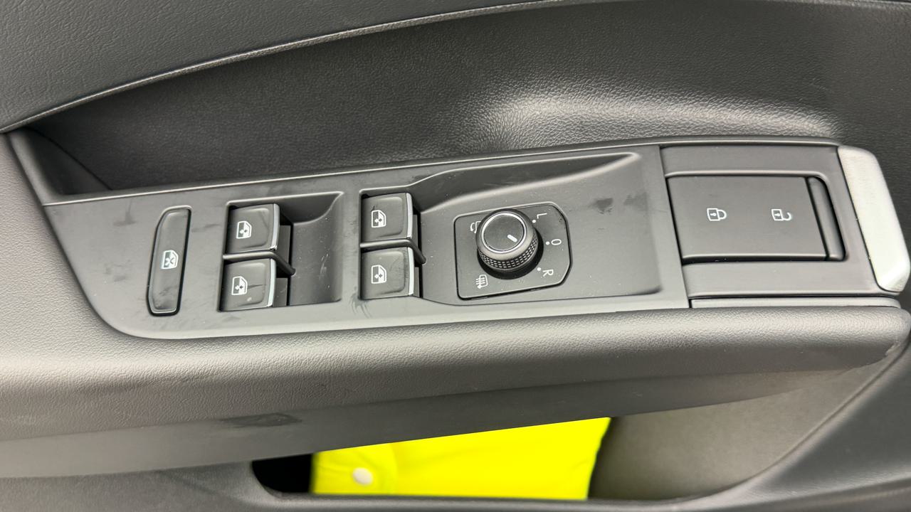 VW T-Roc 1.5 eTSI mHEV R-Line DSG-image-8