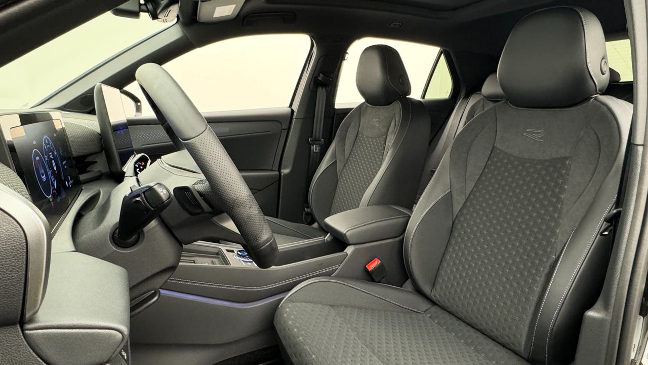 VW T-Roc 1.5 eTSI mHEV R-Line DSG-image-4
