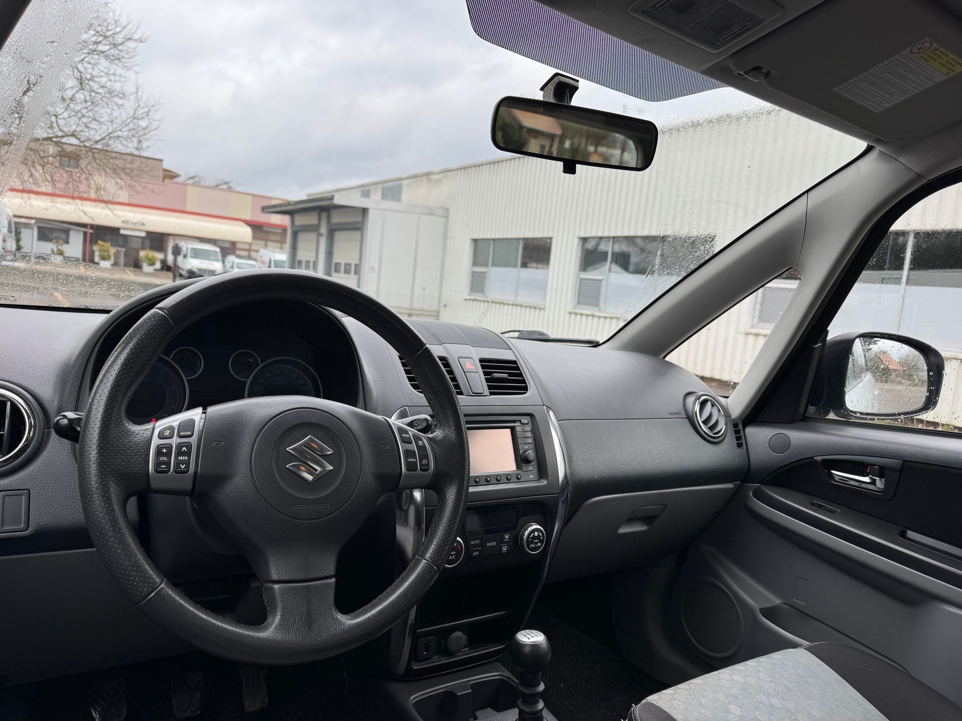 SUZUKI SX4 2.0 TD GL Top 4WD-image-6