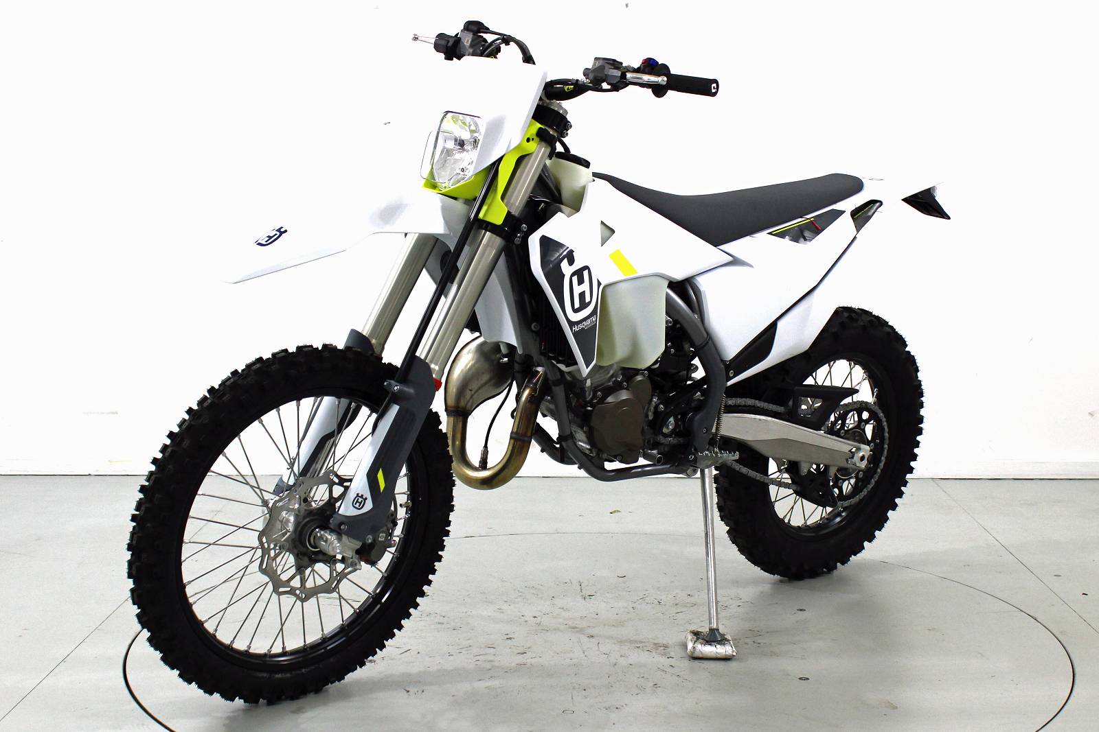 HUSQVARNA 2t-showroom-element-2