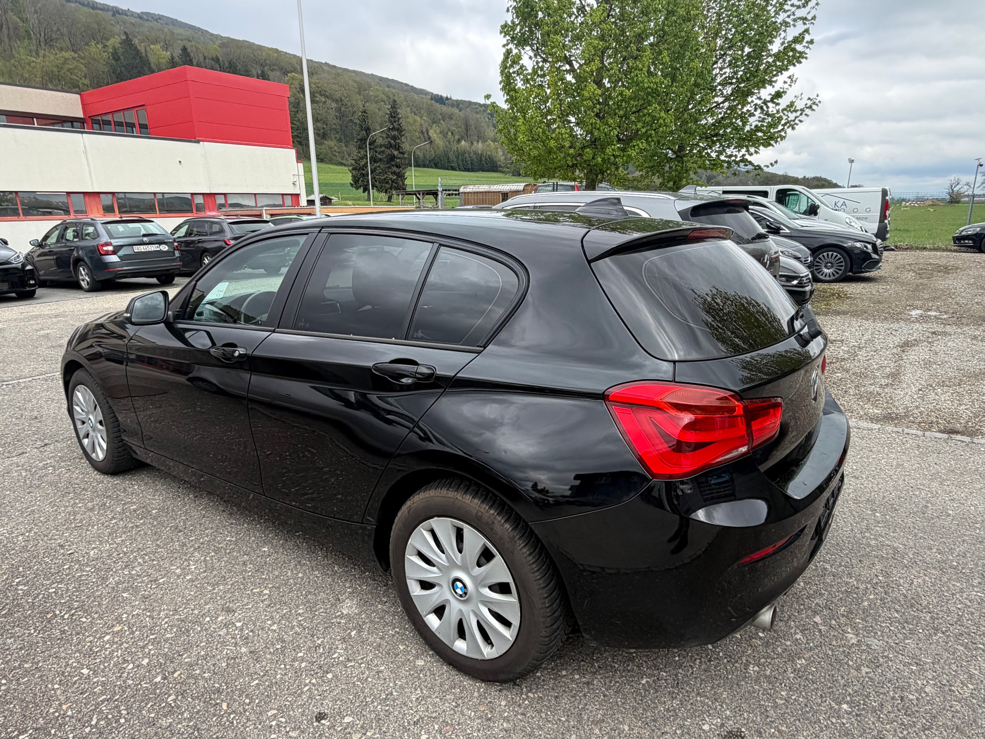 BMW 116d Urban Line-image-0
