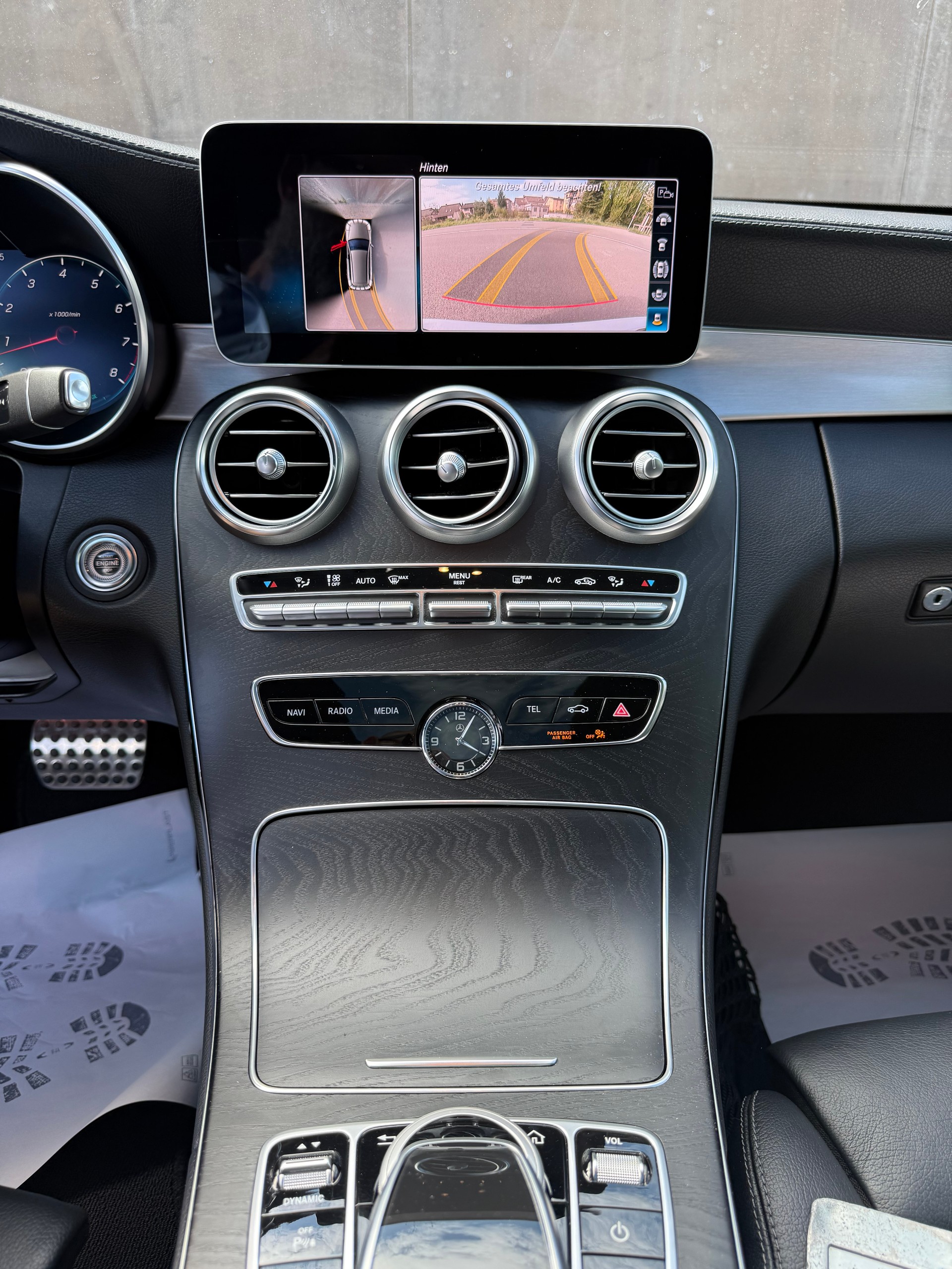 MERCEDES-BENZ C 200 AMG Line 4Matic 9G-Tronic-image-7