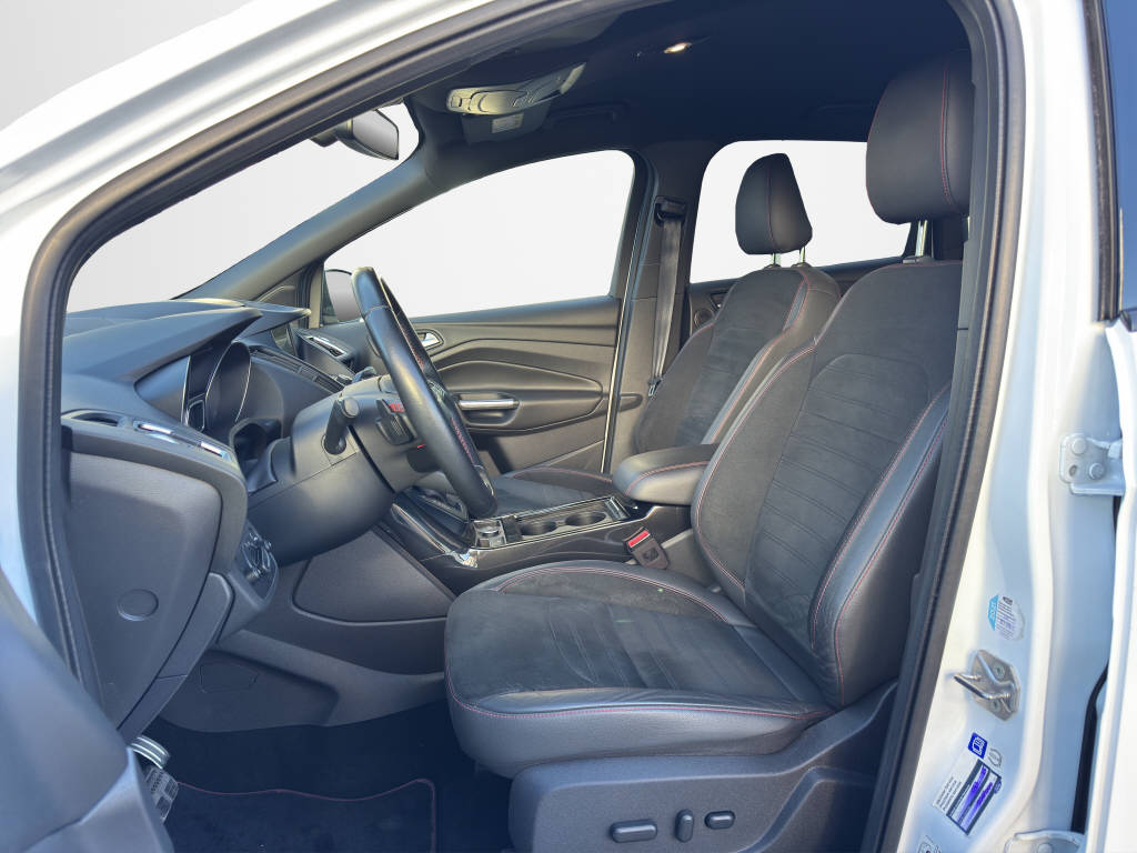 FORD Kuga 2.0 EcoB 240 ST-Line-image-8