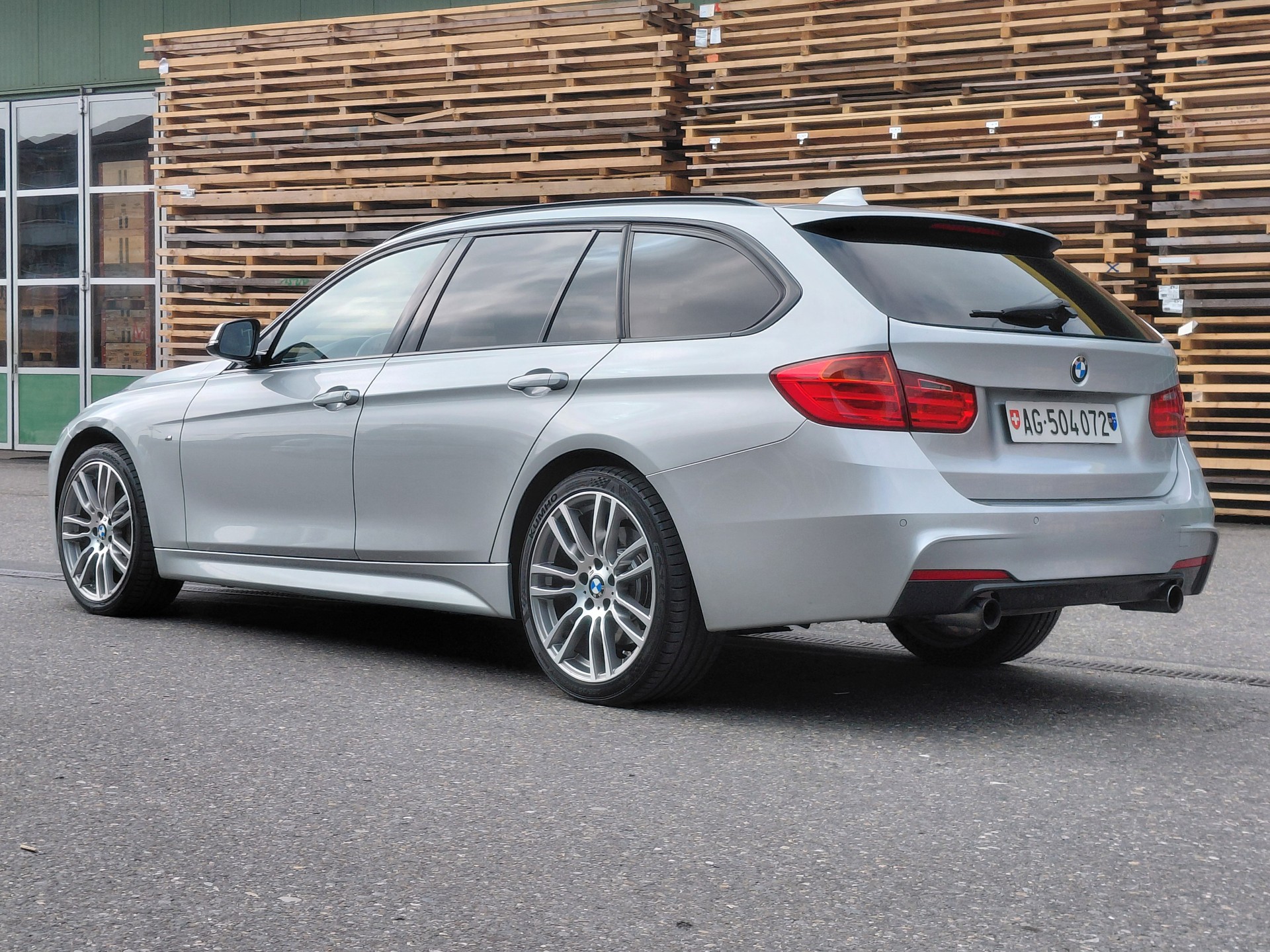 BMW 335i xDrive Touring Sport Line Steptronic-image-1