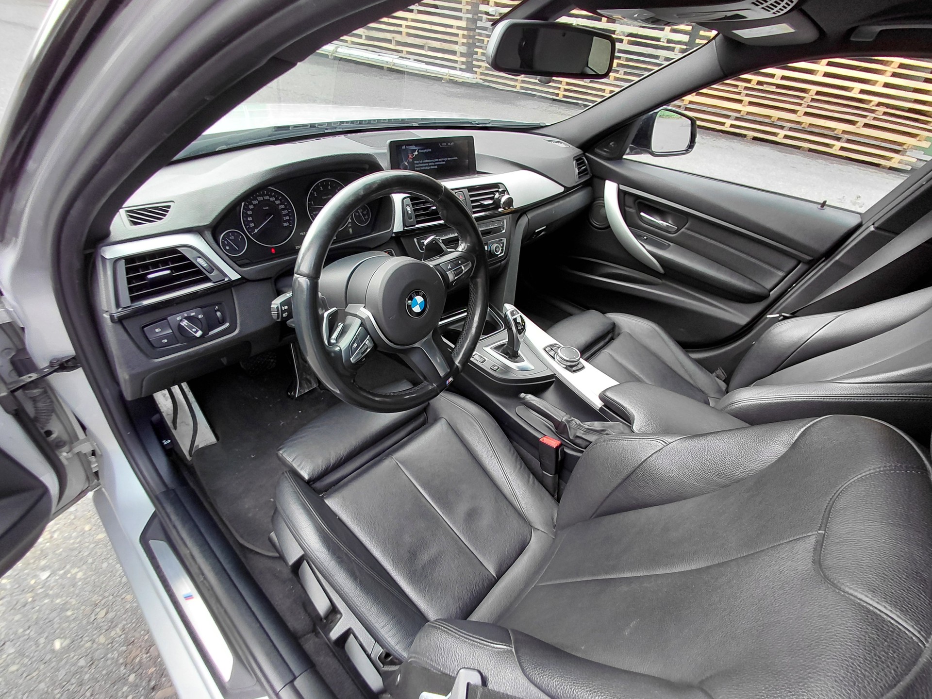 BMW 335i xDrive Touring Sport Line Steptronic-image-5