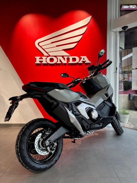 HONDA X-ADV 750-image-2