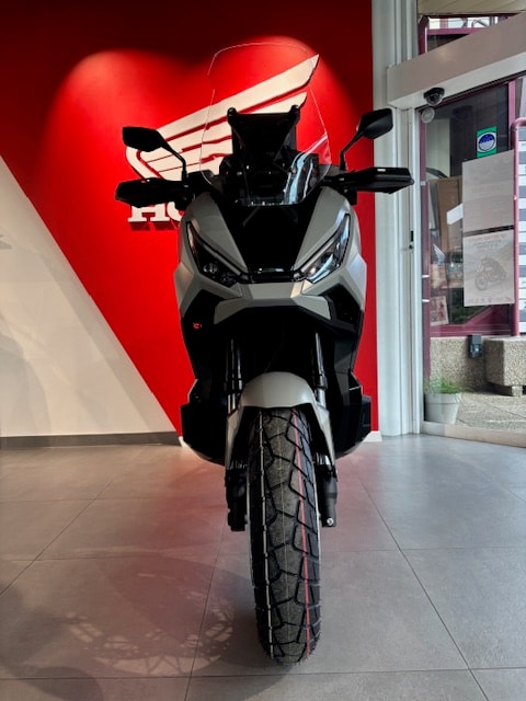 HONDA X-ADV 750-image-7