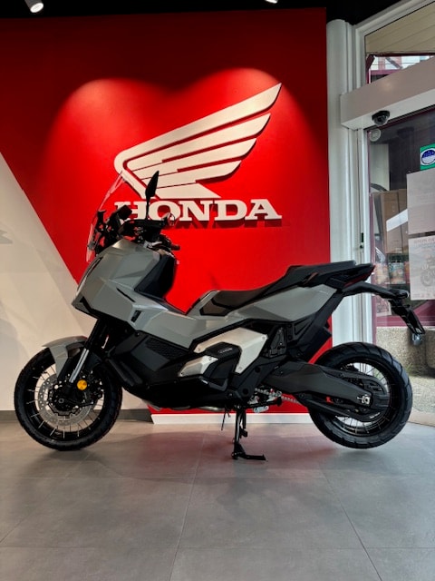 HONDA X-ADV 750-image-5