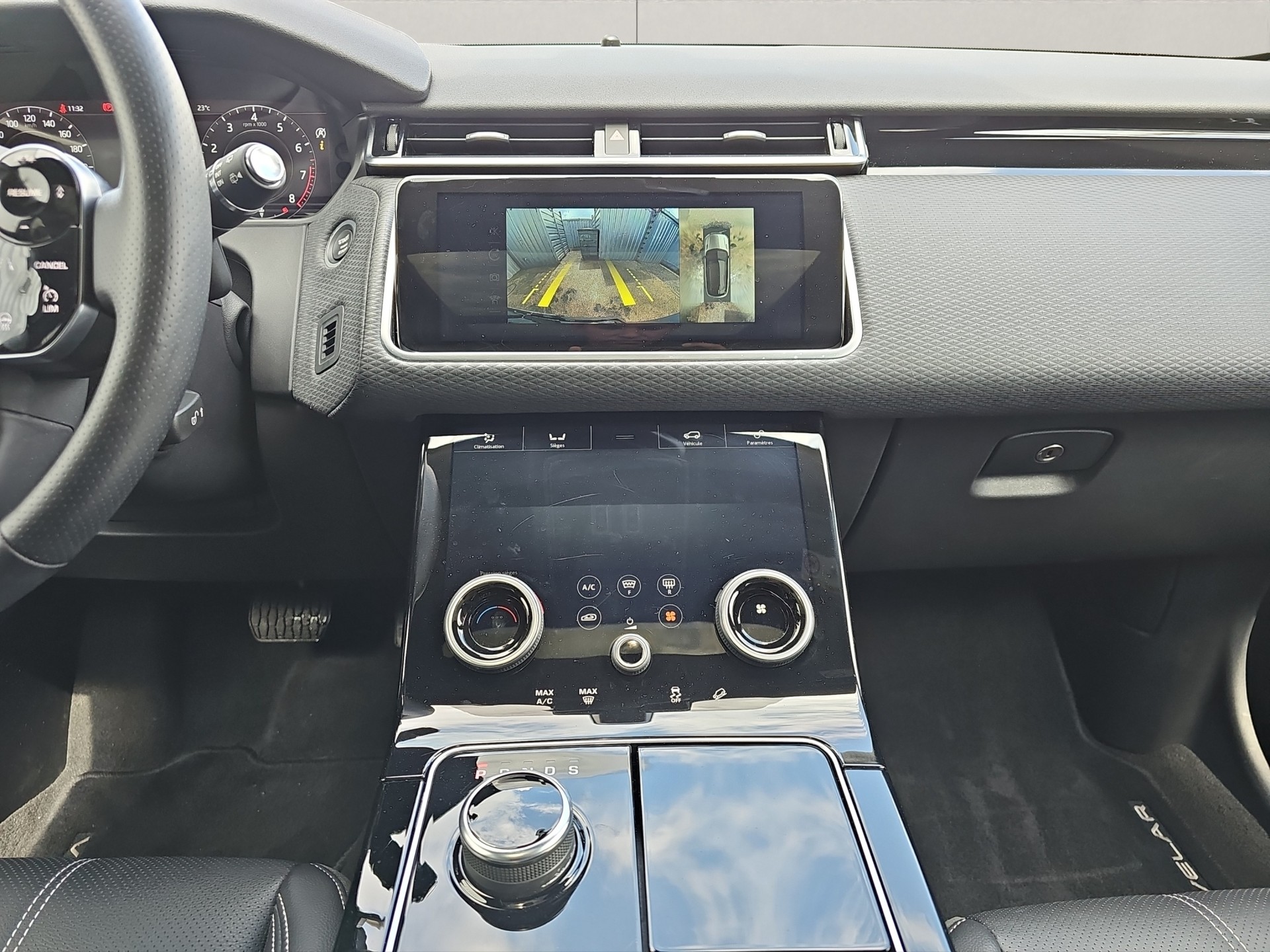 LAND ROVER Range Rover Velar 2.0 T S-image-11