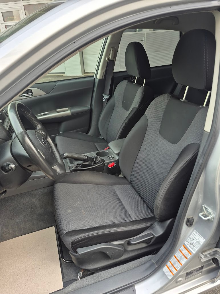 SUBARU Impreza 2.0R Swiss-image-10