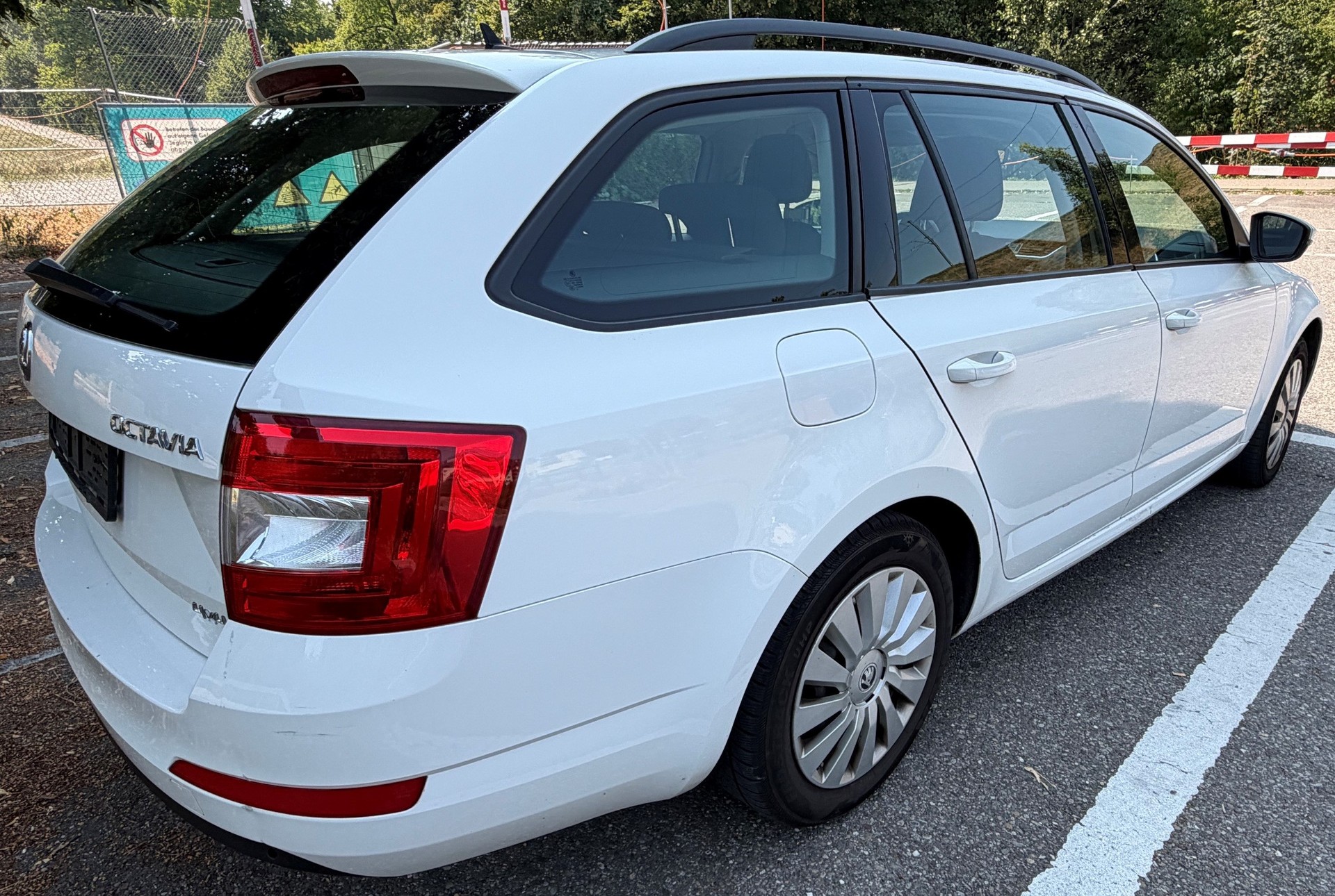 SKODA 2.0 TDI 184 Ambition 4x4 DSG-image-2