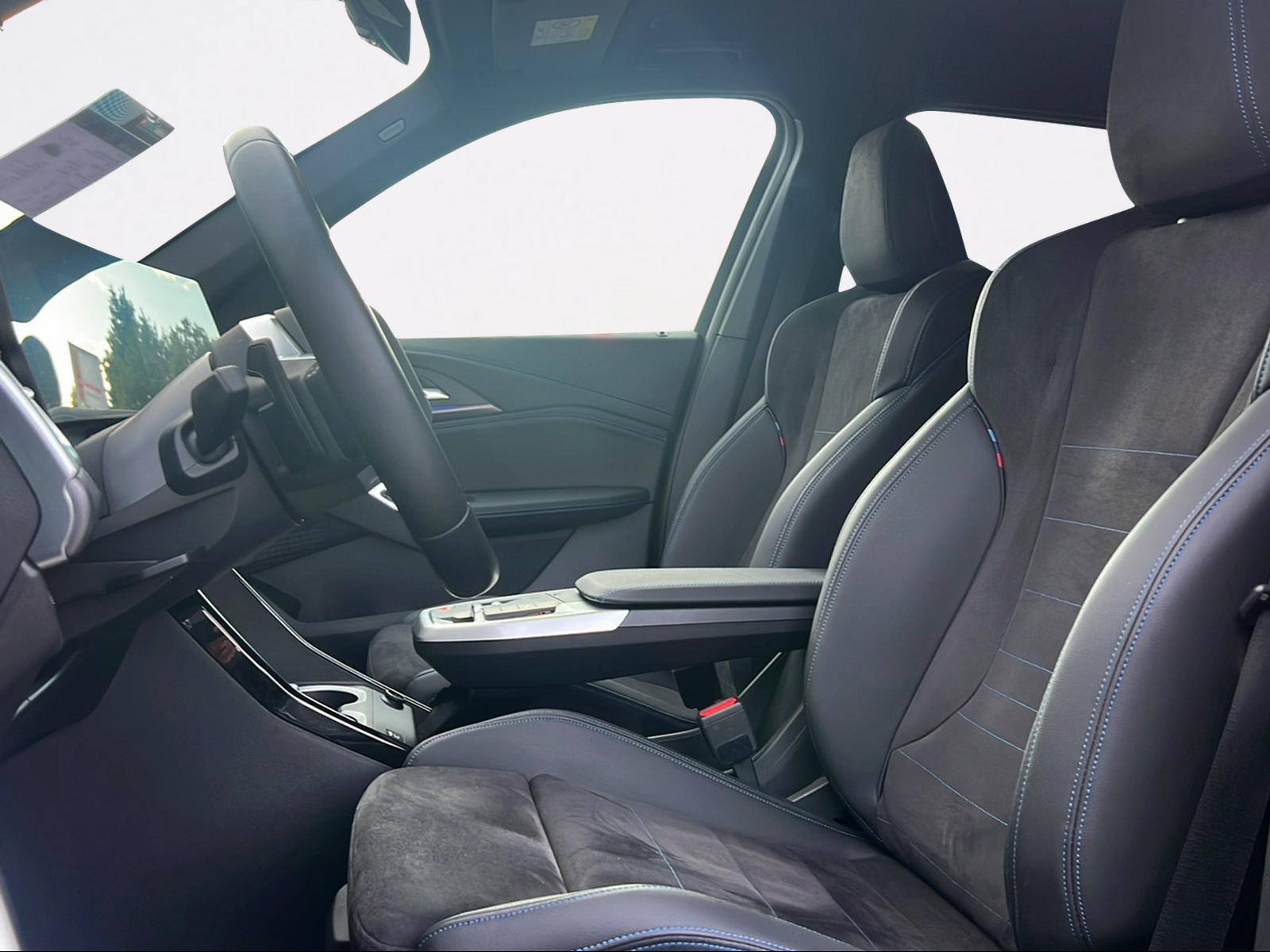 BMW X1 xDrive 23d 48V M Sport-image-13