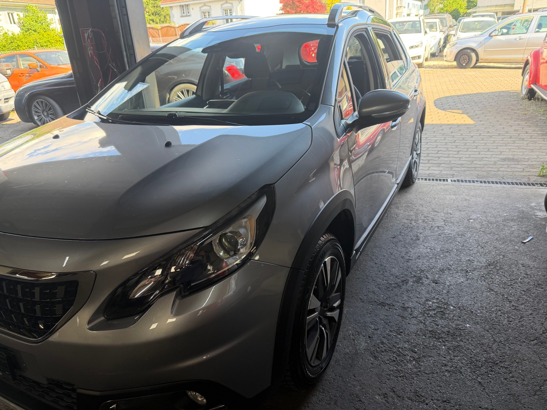 PEUGEOT 2008 1.2 PureTech GT Line EAT6-image-7
