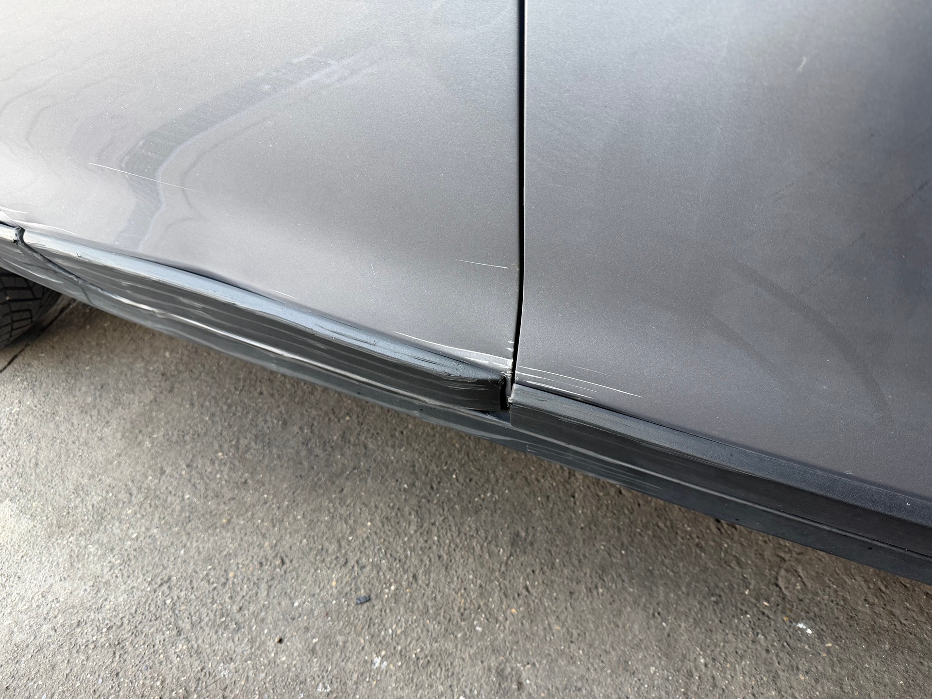 PEUGEOT 2008 1.2 PureTech GT Line EAT6-image-5
