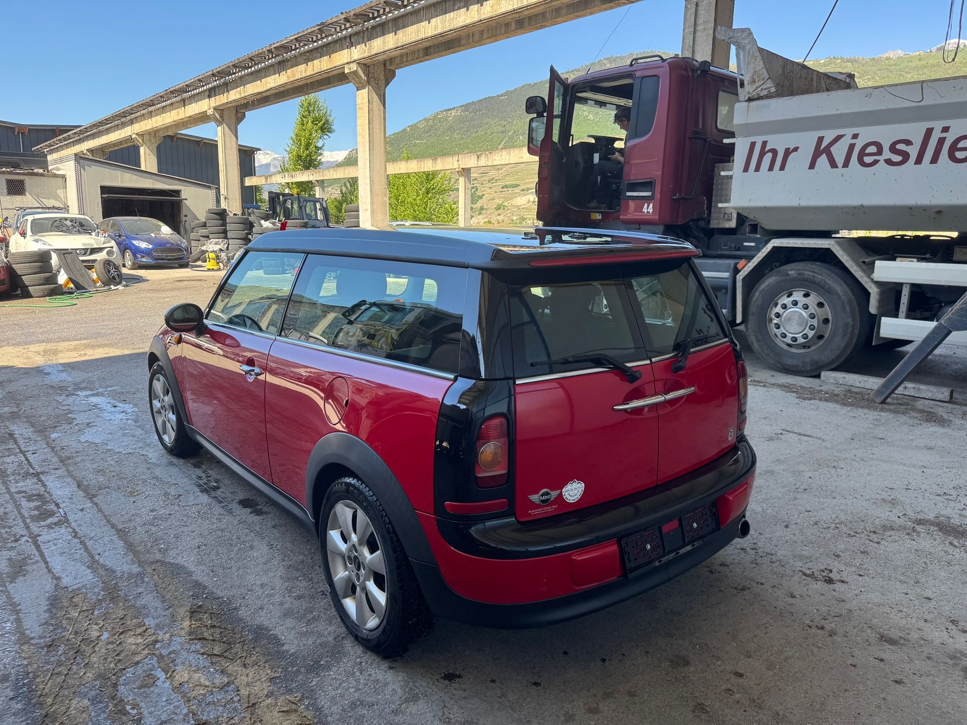 MINI Clubman Cooper-image-4