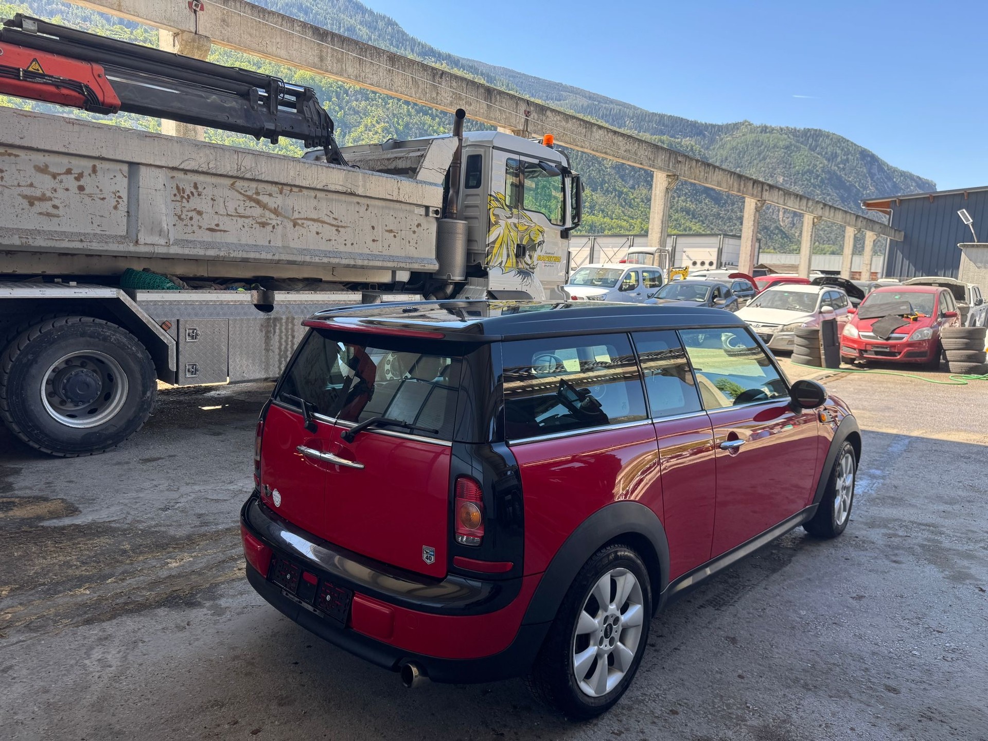 MINI Clubman Cooper-image-3
