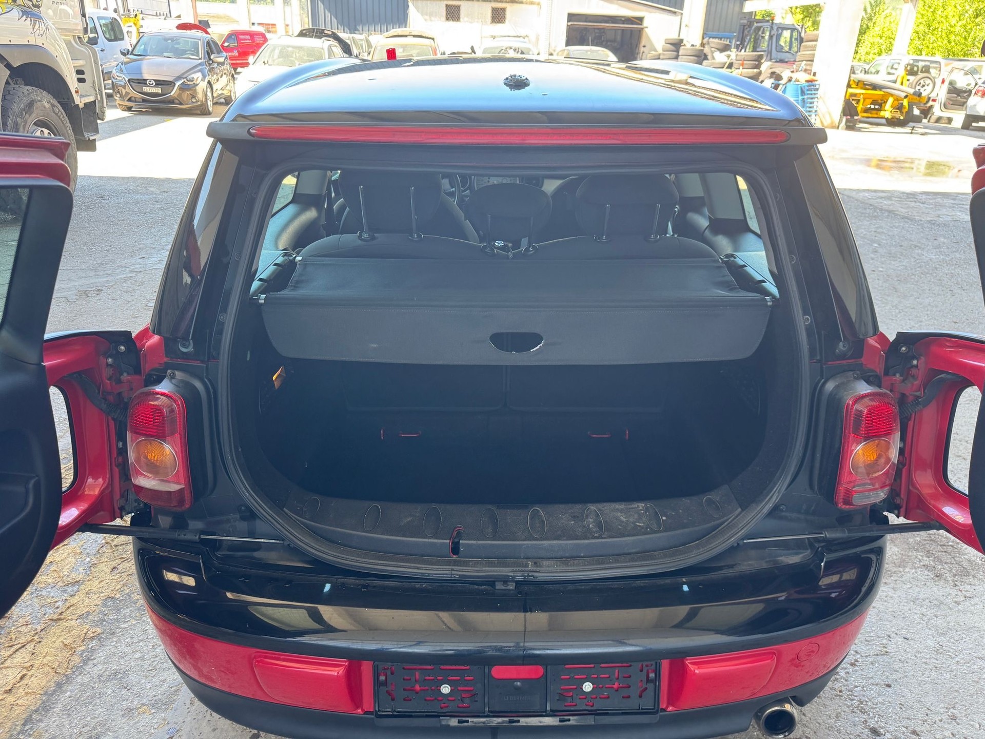 MINI Clubman Cooper-image-9