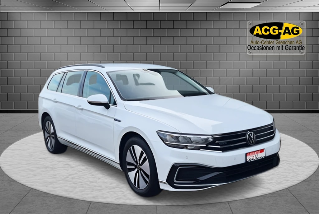 VW Passat Variant 1.4 TSI GTE Hybrid DSG ** 217 PS ** Gr-Navi ** PDC V+H ** LED Scheinwerfer ** Modell 2022 **