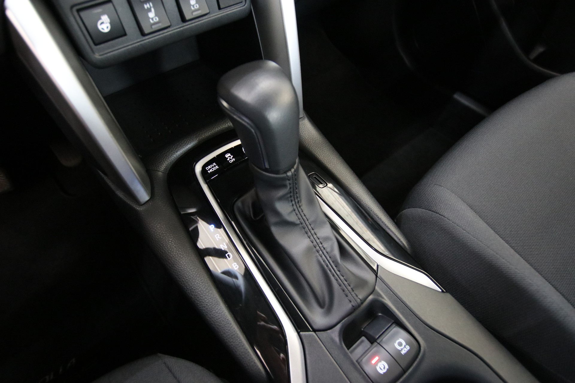 TOYOTA Corolla Cross 1.8 Trend e-CVT-image-21