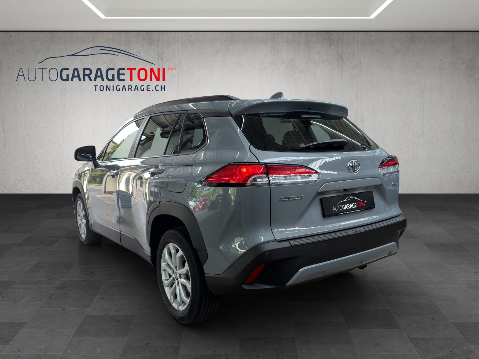 TOYOTA Corolla Cross 1.8 Trend e-CVT-image-6
