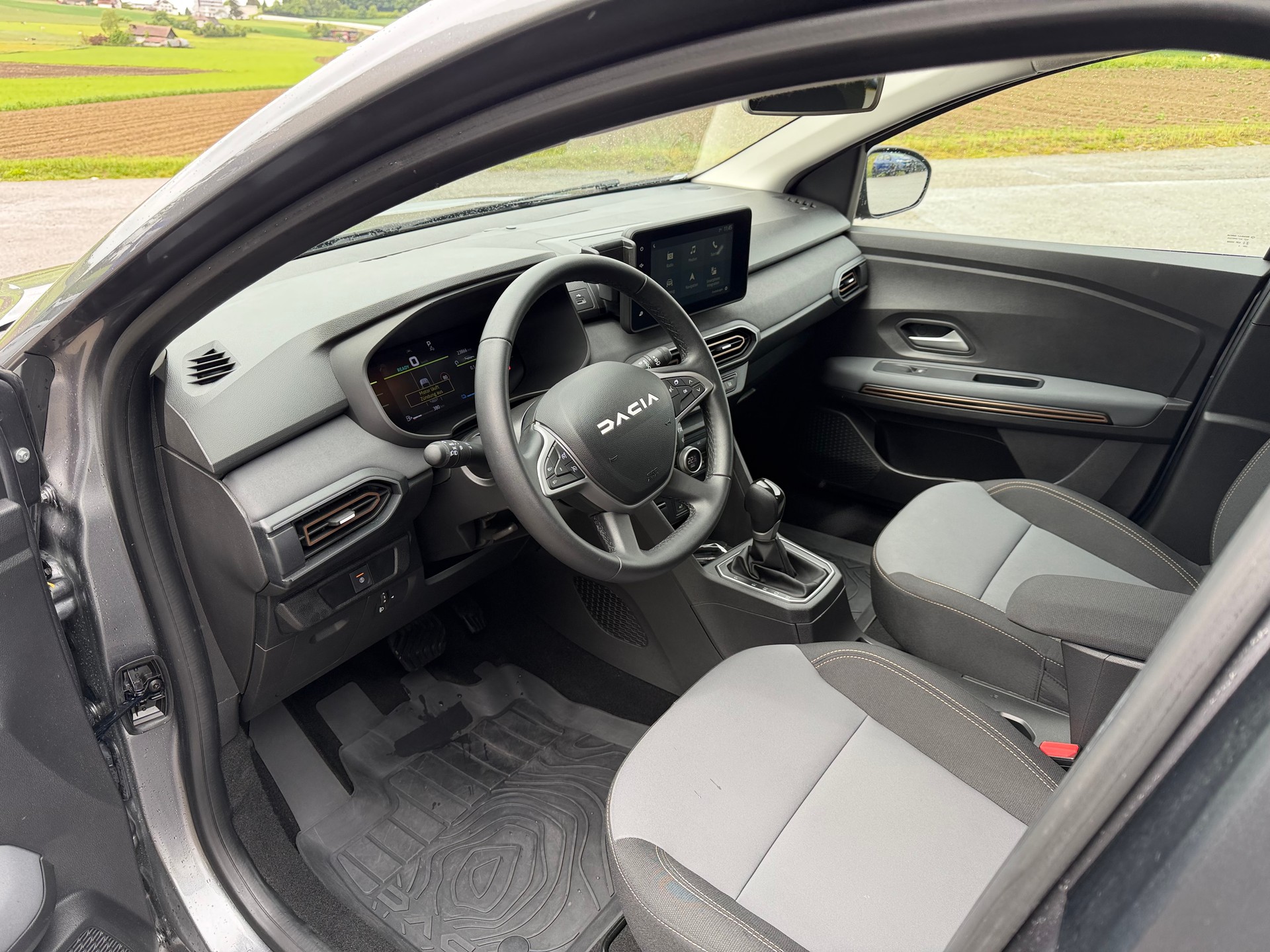 DACIA Jogger HEV 140 Extreme-image-7