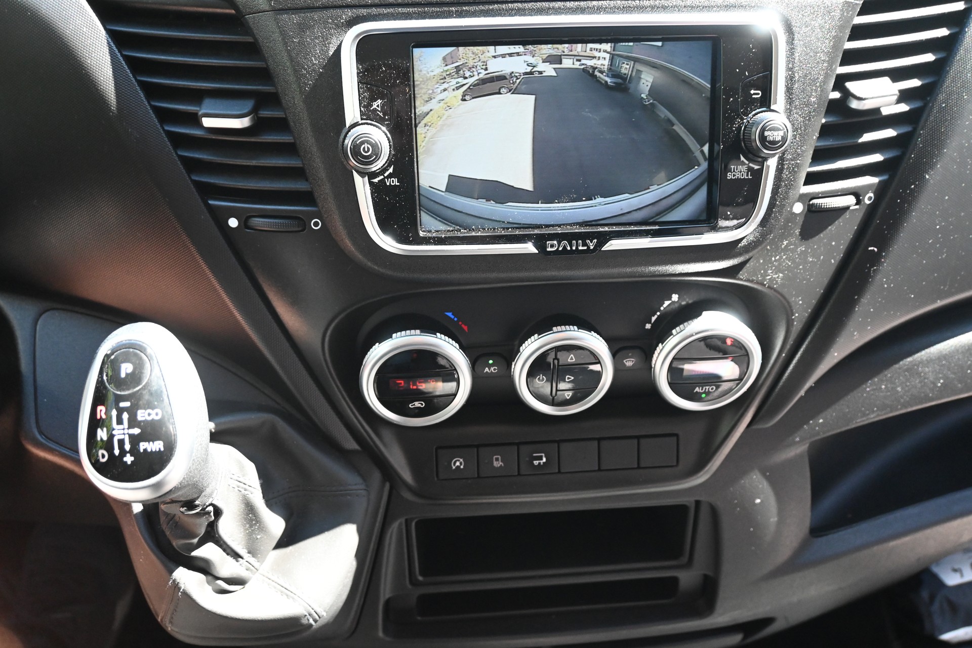 IVECO 35 C 16 A8-image-9