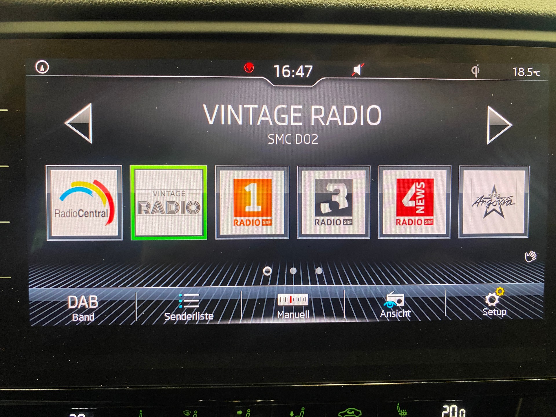 SKODA Octavia Combi 2.0 TDI Style DSG-image-21