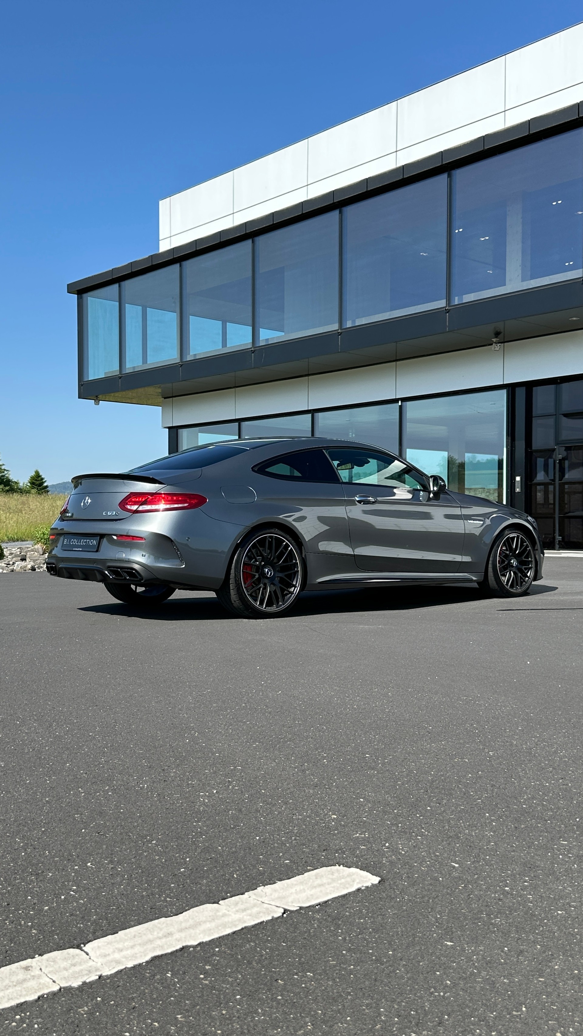 MERCEDES-BENZ C63 AMG S-image-11