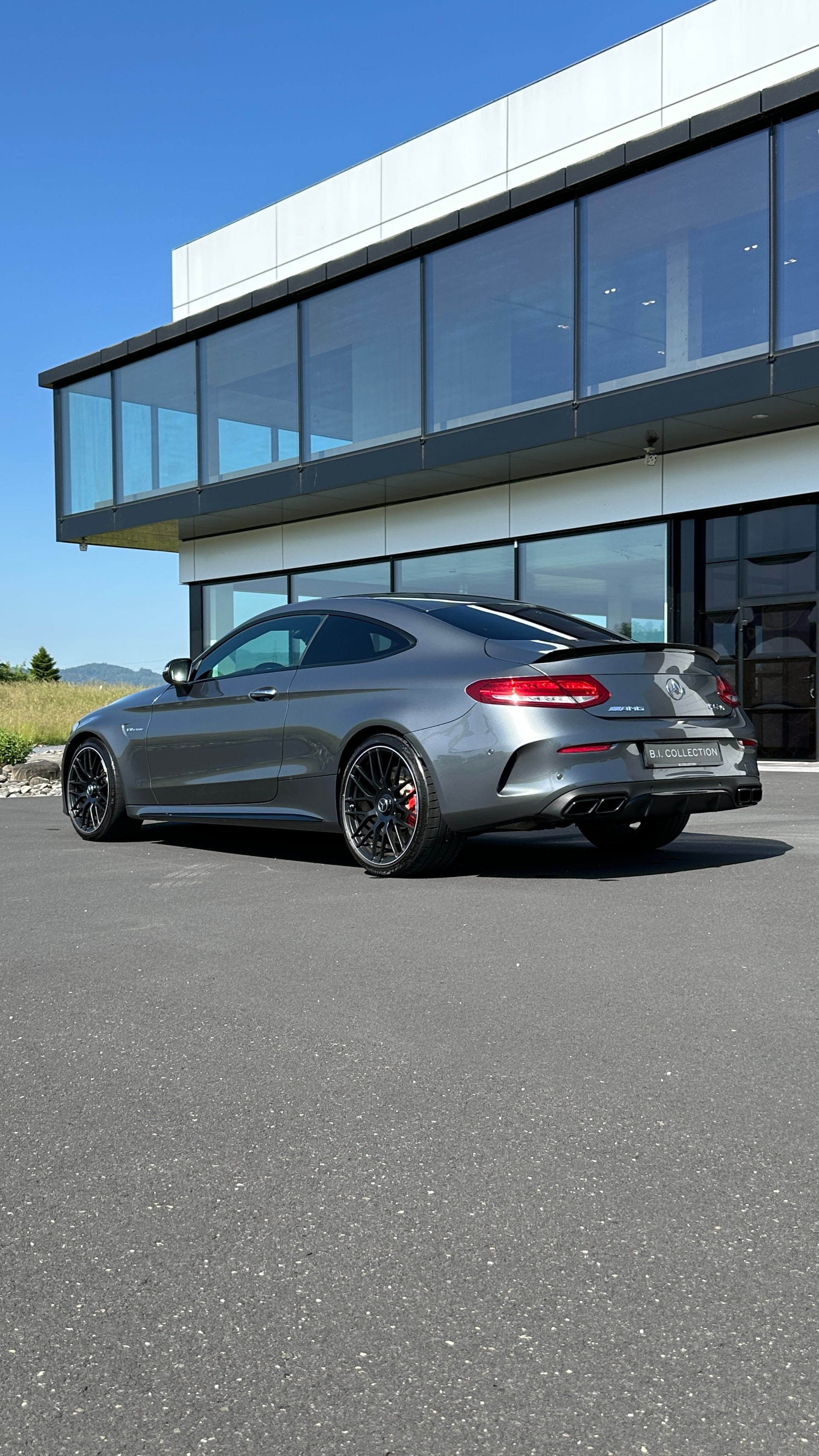 MERCEDES-BENZ C63 AMG S-image-4