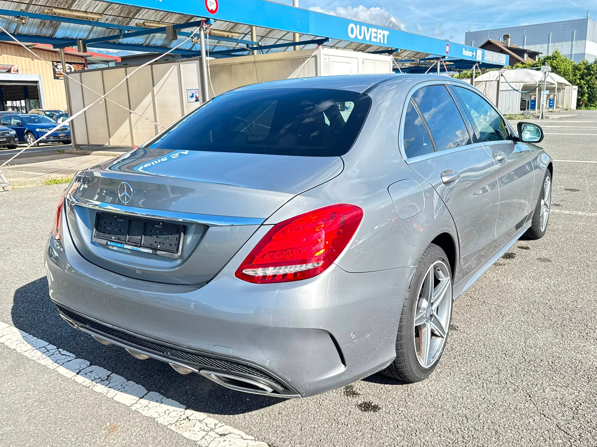 MERCEDES-BENZ C 200 Swiss Star Edition Avantgarde 7G-Tronic-image-3