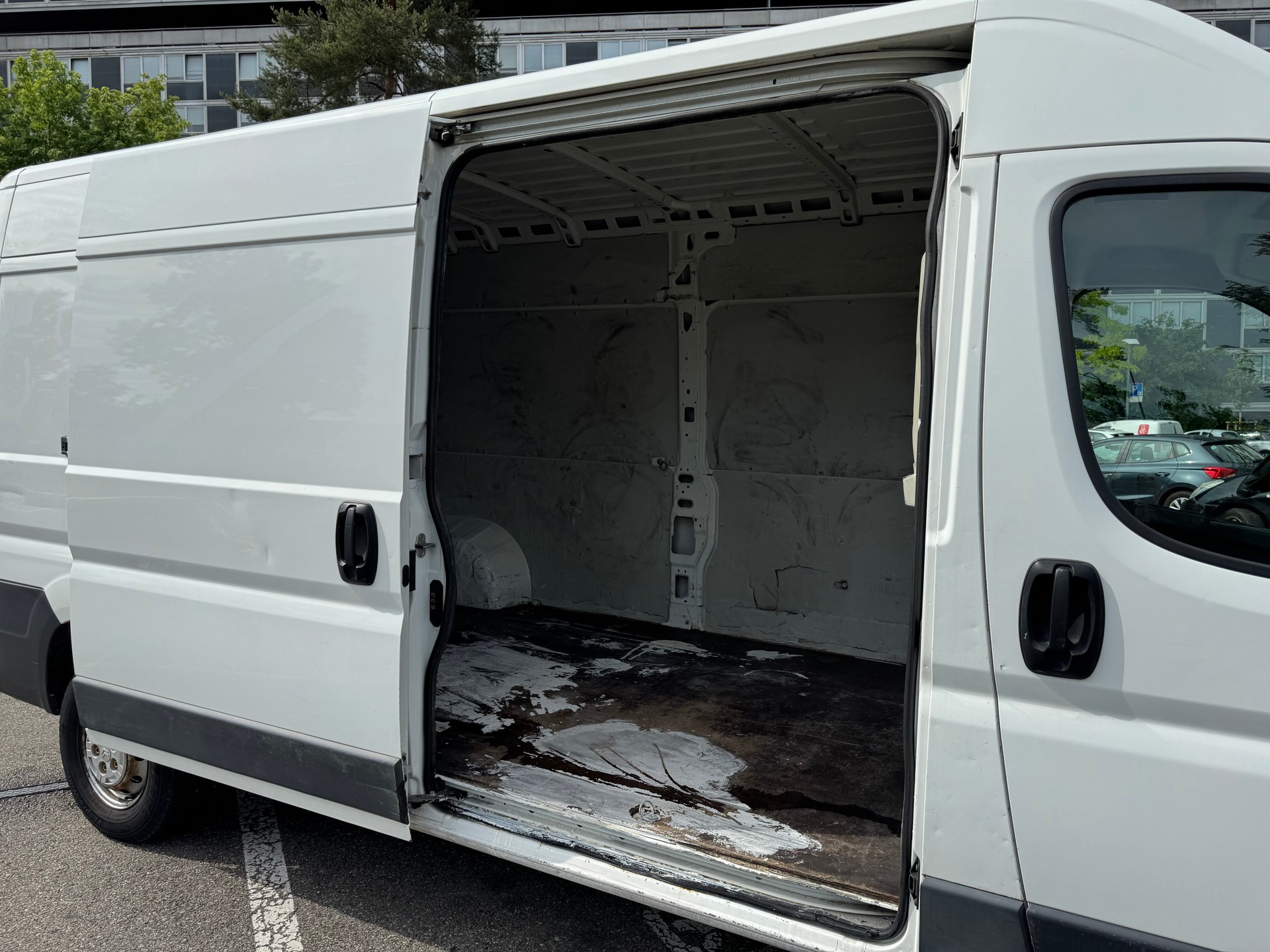 CITROEN Jumper 35 2.2 e-HDi 150 Confort L3H2-image-10