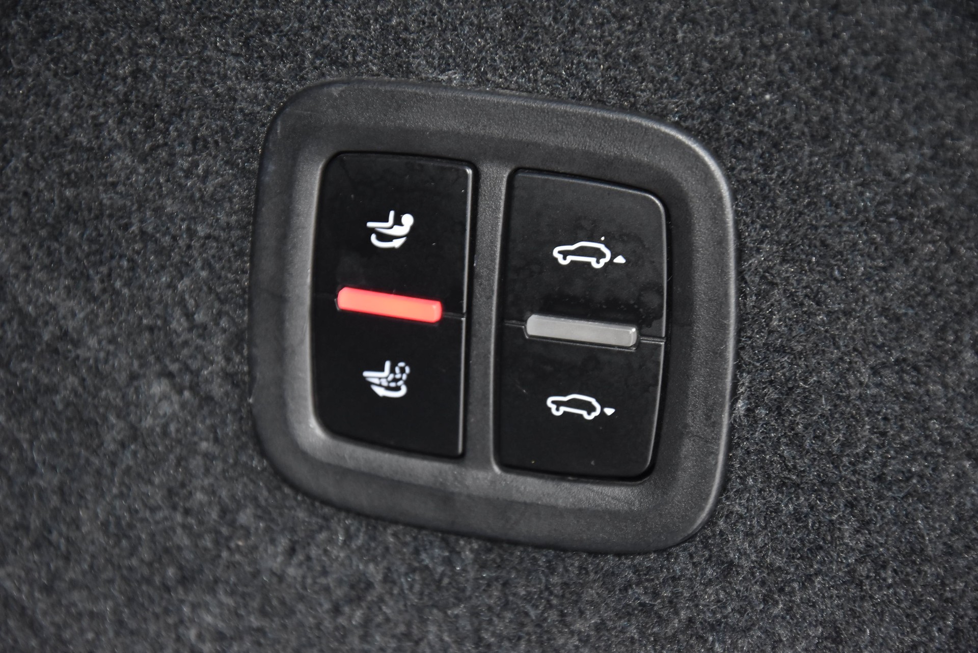 PORSCHE Cayenne E-Hybrid-image-9